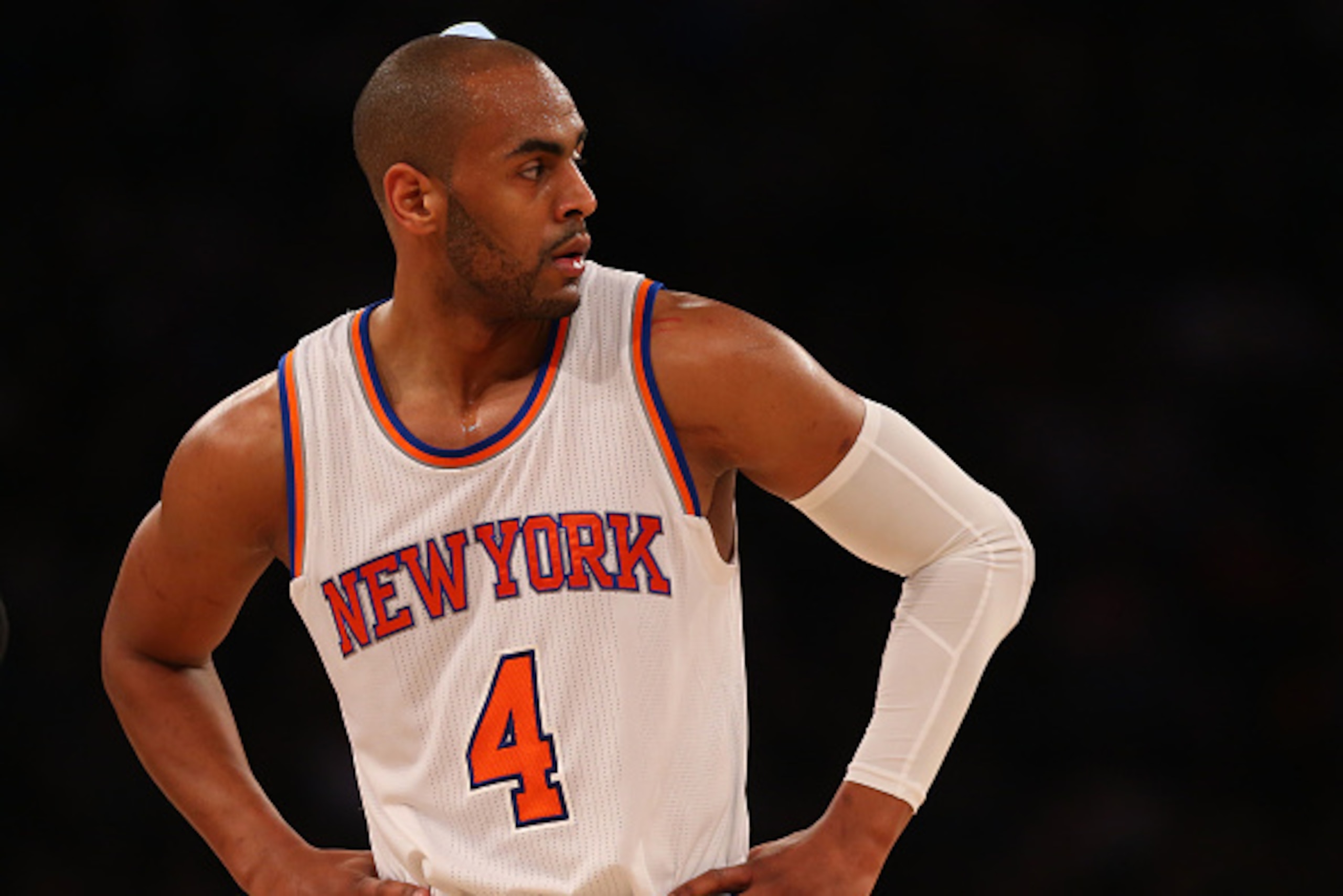NEW YORK, NY - FEBRUARY 26:  Arron Afflalo #4 of the New York Knicks in action against the Orlando Magic at Madison Square Garden on February 26, 2016 in New York City. NOTE TO USER: user expressly acknowleges and agrees by downloading and/or using this P