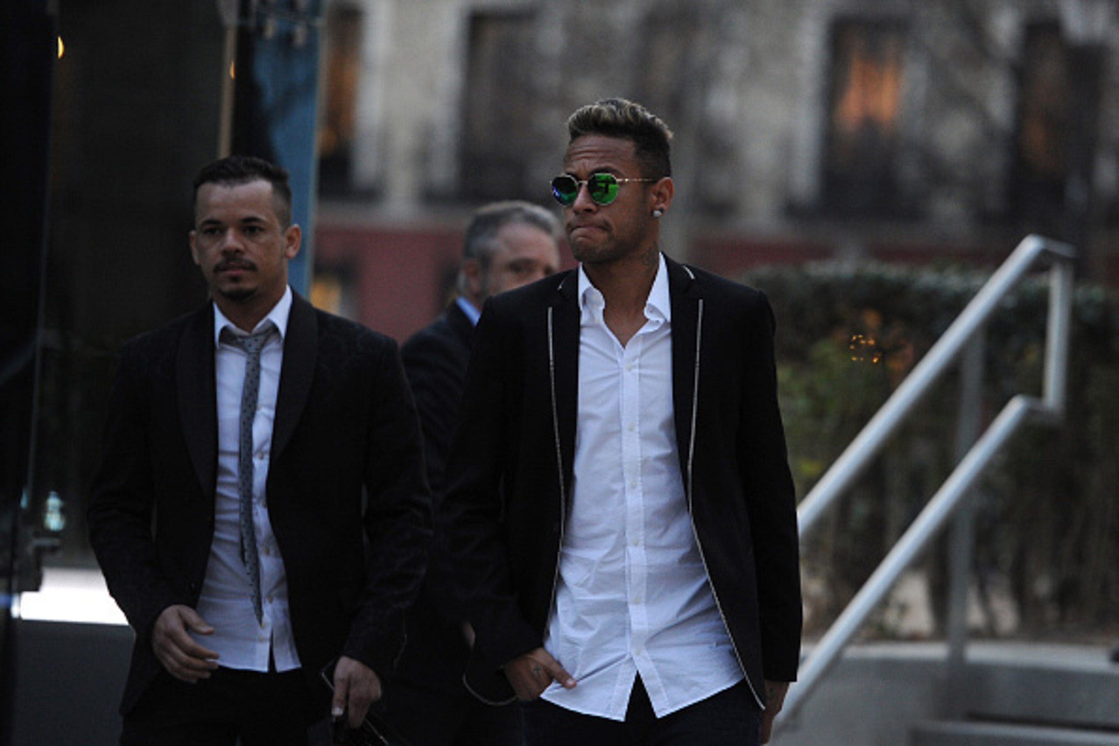 MADRID, SPAIN - FEBRUARY 02:  Neymar of FC Barcelona leaves the National Court on February 2, 2016 in Madrid, Spain. Neymar was giving evidence over allegations of corruption and fraud surrounding his transfer to FC Barcelona.  (Photo by Denis Doyle/Getty