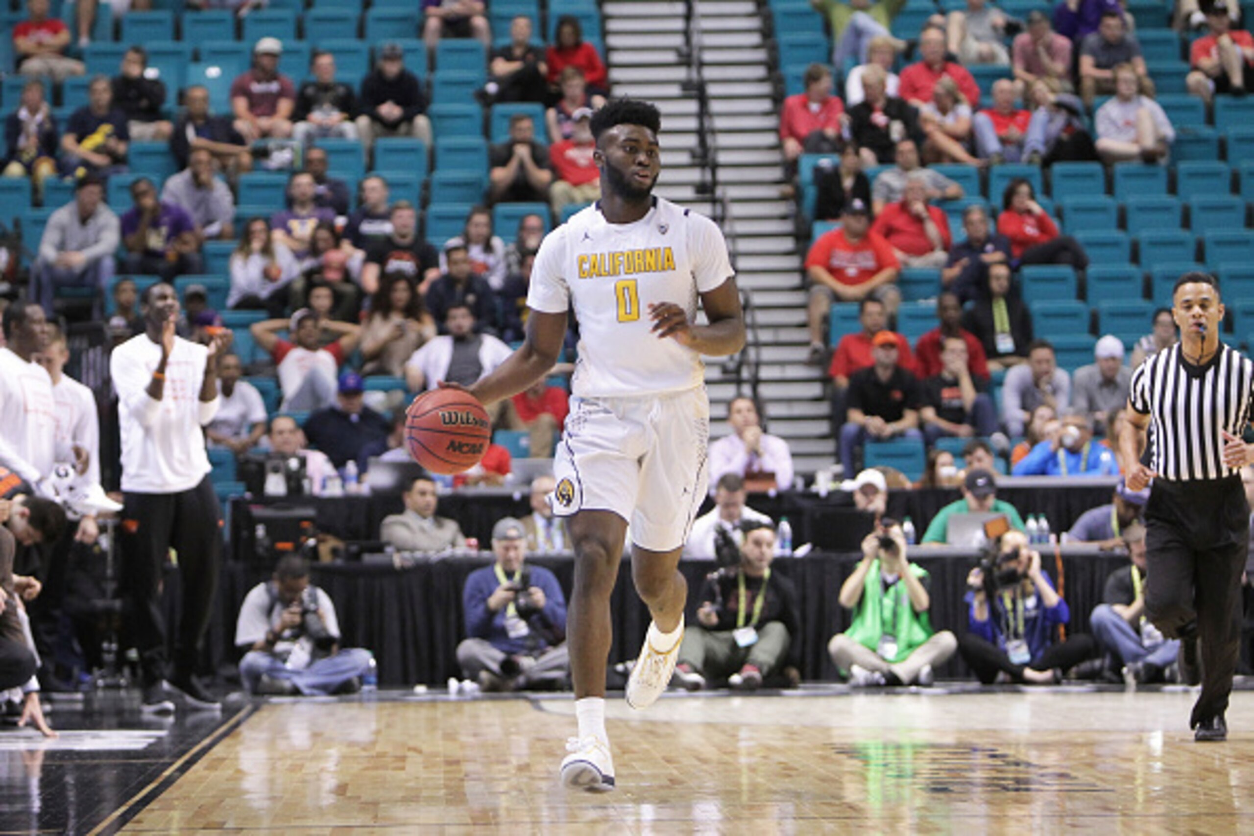 LAS VEGAS, NV - MARCH 10:  Jaylen Brown #0 of the California Golden Bears handles the ball against the Oregon State Beavers during a quarterfinal game of the Pac-12 Basketball Tournament at MGM Grand Garden Arena on March 10, 2016 in Las Vegas, Nevada.  (