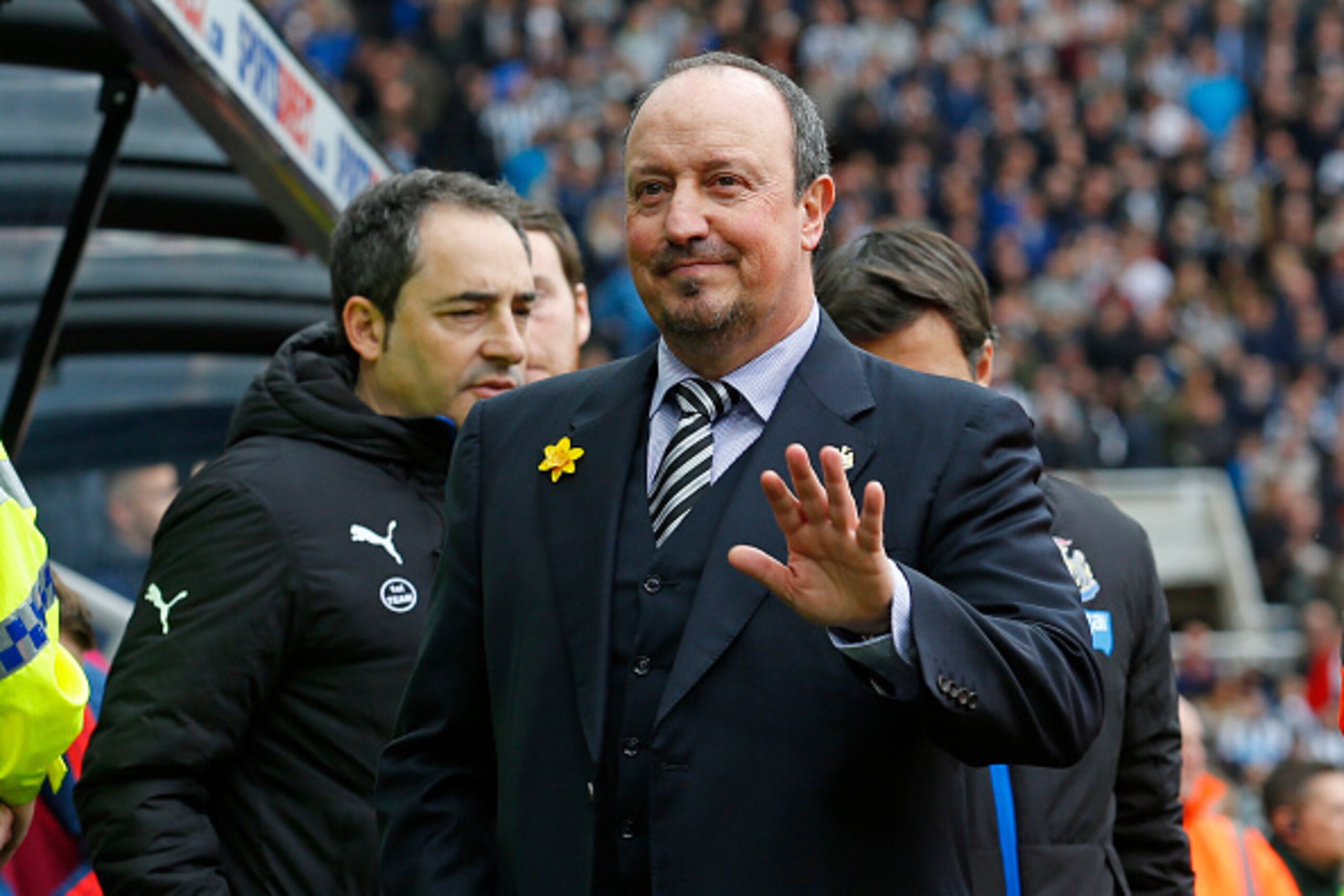 Newcastle United's Spanish manager Rafa Benitez gestures ahead of the English Premier League football match between Newcastle United and Sunderland at St James' Park in Newcastle-upon-Tyne, north east England on March 20, 2016. / AFP / LINDSEY PARNABY    
