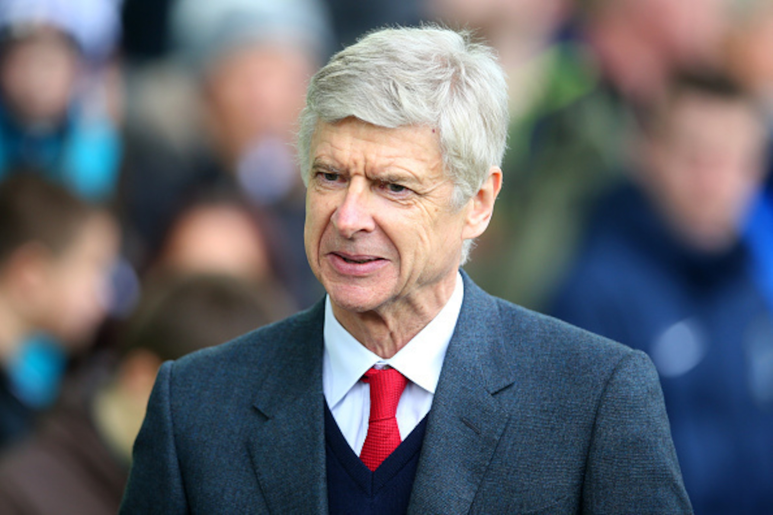 LIVERPOOL, ENGLAND - MARCH 19:  Arsene Wenger Manager of Arsenal looks on prior to the Barclays Premier League match between Everton and Arsenal at Goodison Park on March 19, 2016 in Liverpool, England.  (Photo by Ian MacNicol/Getty Images)
