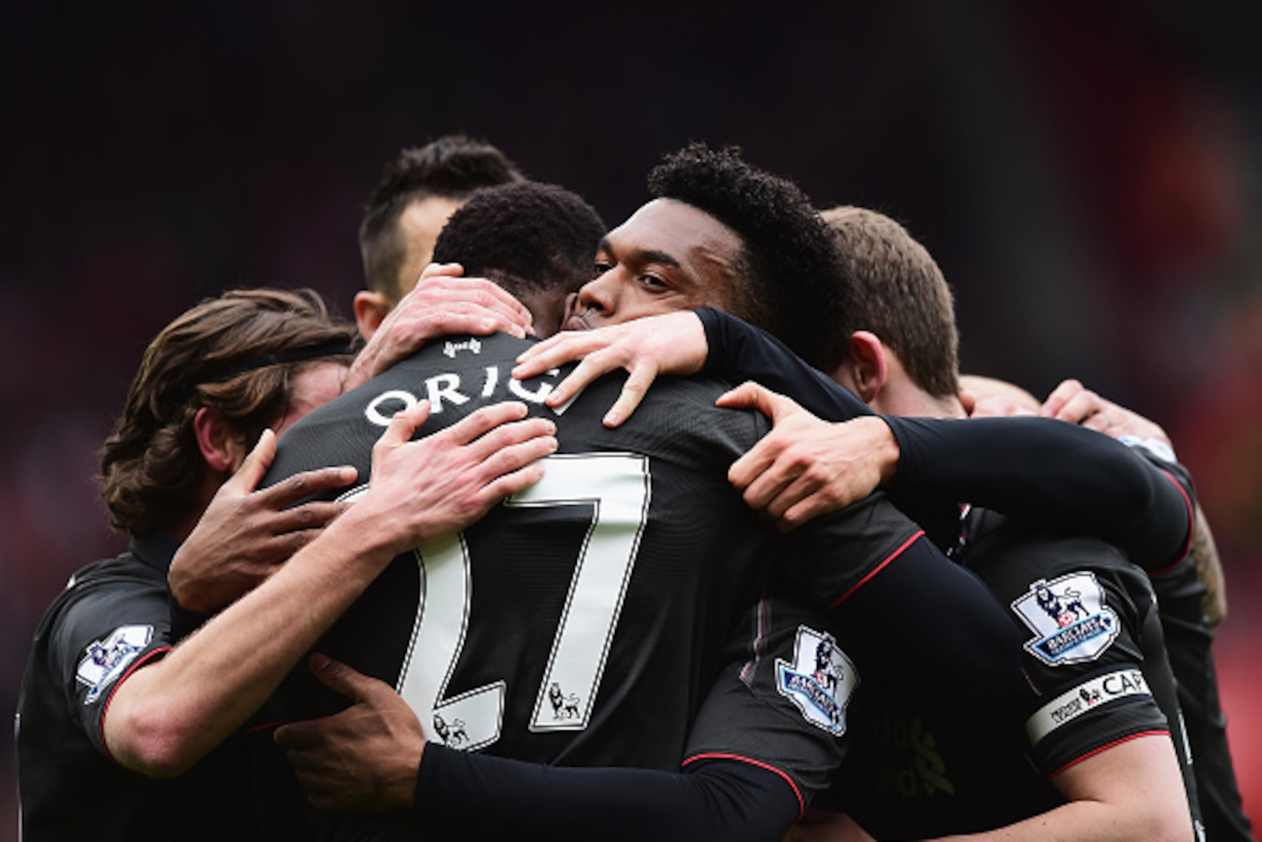 SOUTHAMPTON, ENGLAND - MARCH 20: Daniel Sturridge of Liverpool (C) celebrates with team mates as he scores their second goal during the Barclays Premier League match between Southampton and Liverpool at St Mary's Stadium on March 20, 2016 in Southampton, SOUTHAMPTON, ENGLAND - MARCH 20: Daniel Sturridge of Liverpool (C) celebrates with team mates as he scores their second goal during the Barclays Premier League match between Southampton and Liverpool at St Mary's Stadium on March 20, 2016 in Southampton,