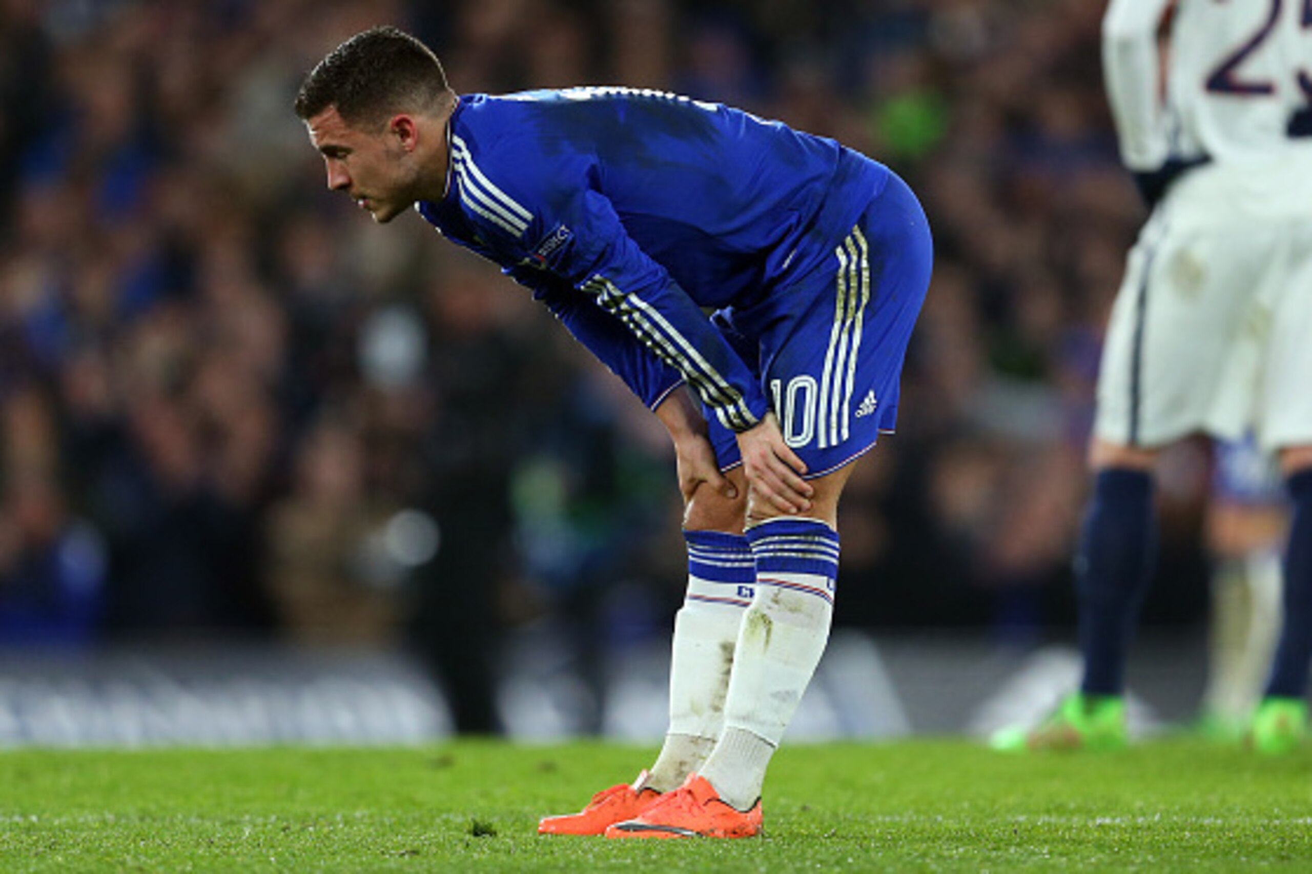 LONDON, ENGLAND - MARCH 09:  Eden Hazard of Chelsea has a rest during the UEFA Champions League match between Chelsea and Paris Saint-Germain at Stamford Bridge on March 9, 2016 in London, United Kingdom.  (Photo by Catherine Ivill - AMA/Getty Images)