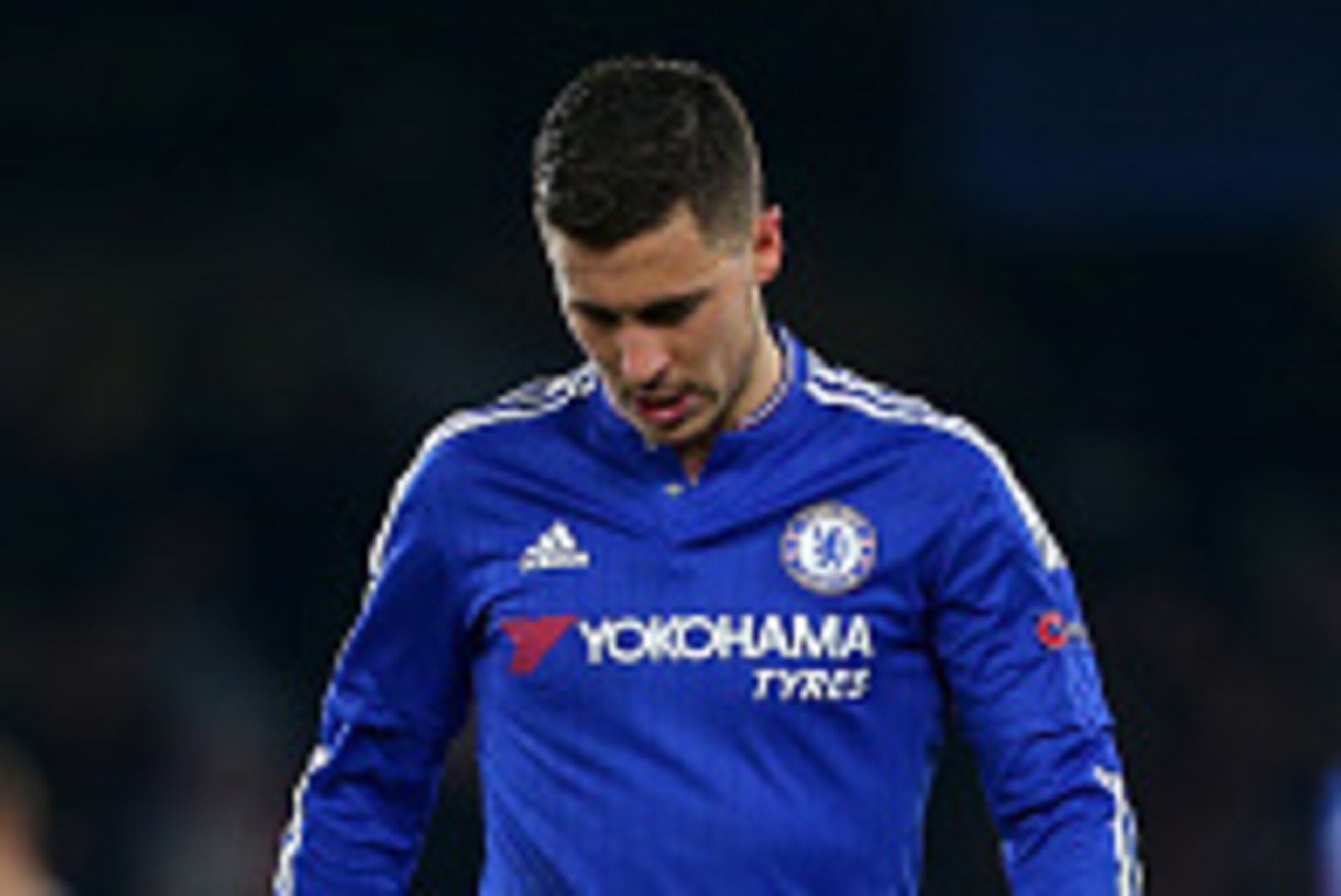 LONDON, ENGLAND - MARCH 09:  A dejected looking Eden Hazard of Chelsea during the UEFA Champions League match between Chelsea and Paris Saint-Germain at Stamford Bridge on March 9, 2016 in London, United Kingdom.  (Photo by Catherine Ivill - AMA/Getty Ima