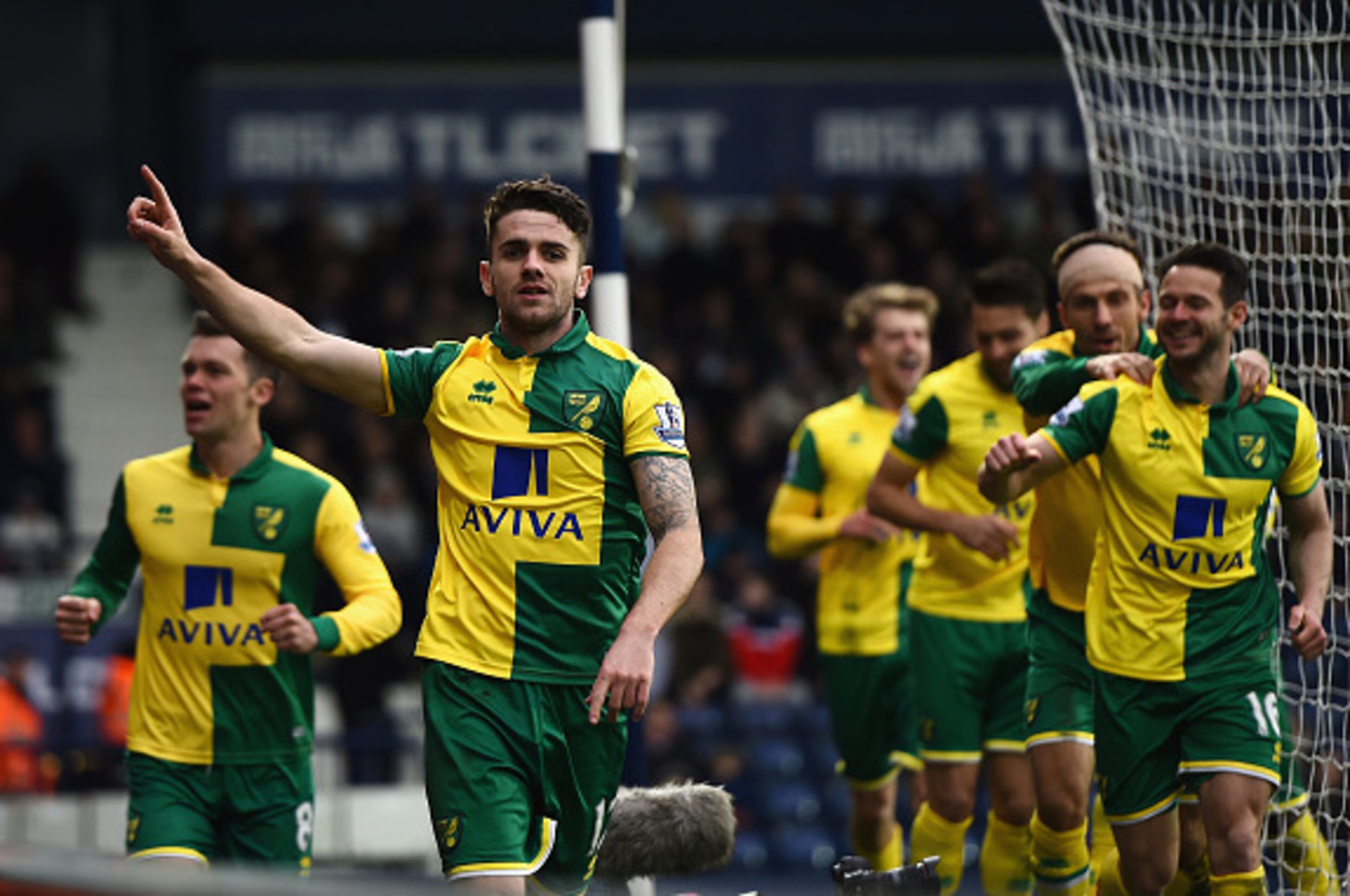 WEST BROMWICH, ENGLAND - MARCH 19:  Robbie Brady of Norwich City celebrates scoring his team's first goal during the Barclays Premier League match between West Bromwich Albion and Norwich City at The Hawthorns on March 19, 2016 in West Bromwich, United Ki