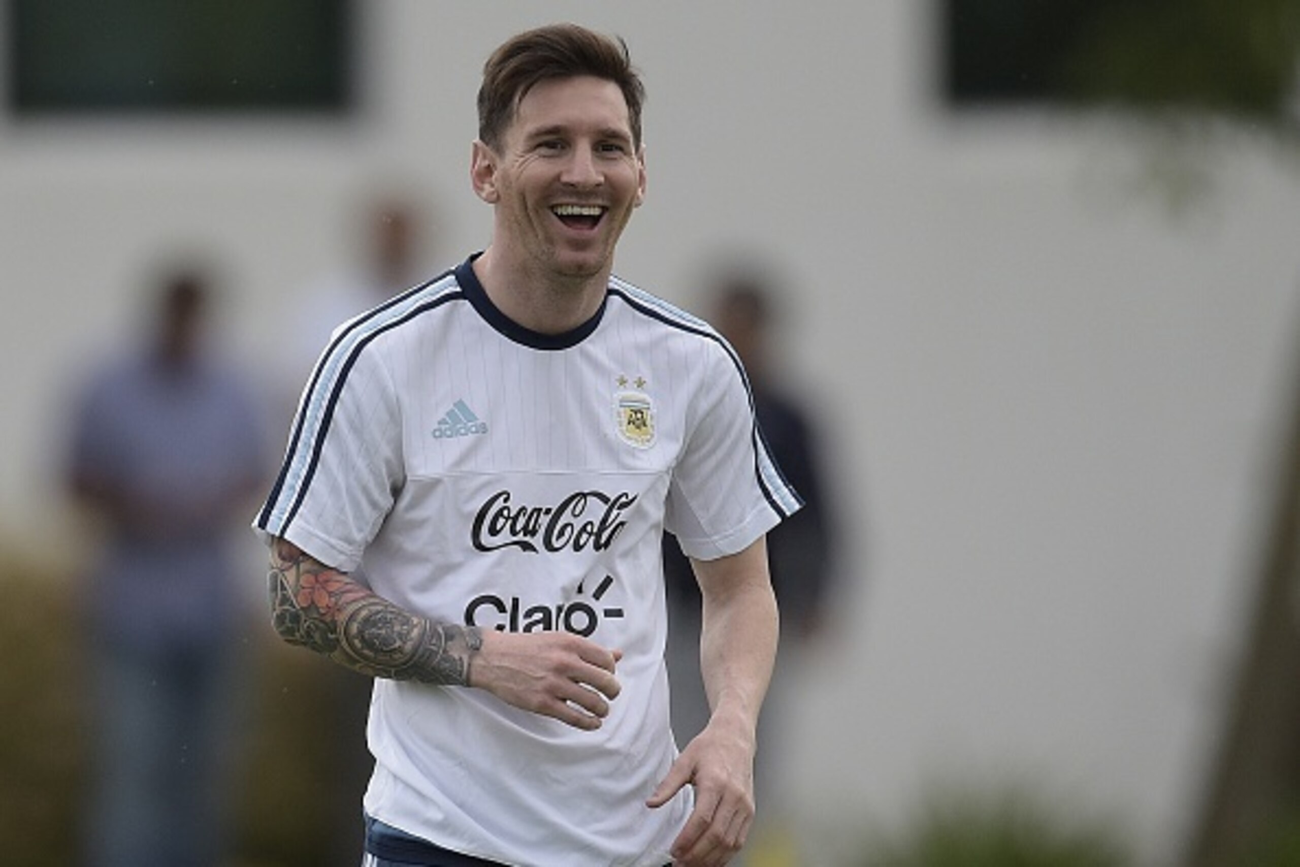 Argentina's forward Lionel Messi gestures during a training session in Ezeiza, Buenos Aires on March 21, 2016 ahead of a 2018 FIFA World Cup Russia South American qualifier football match against Chile to be held in Santiago on March 24. AFP PHOTO / JUAN 