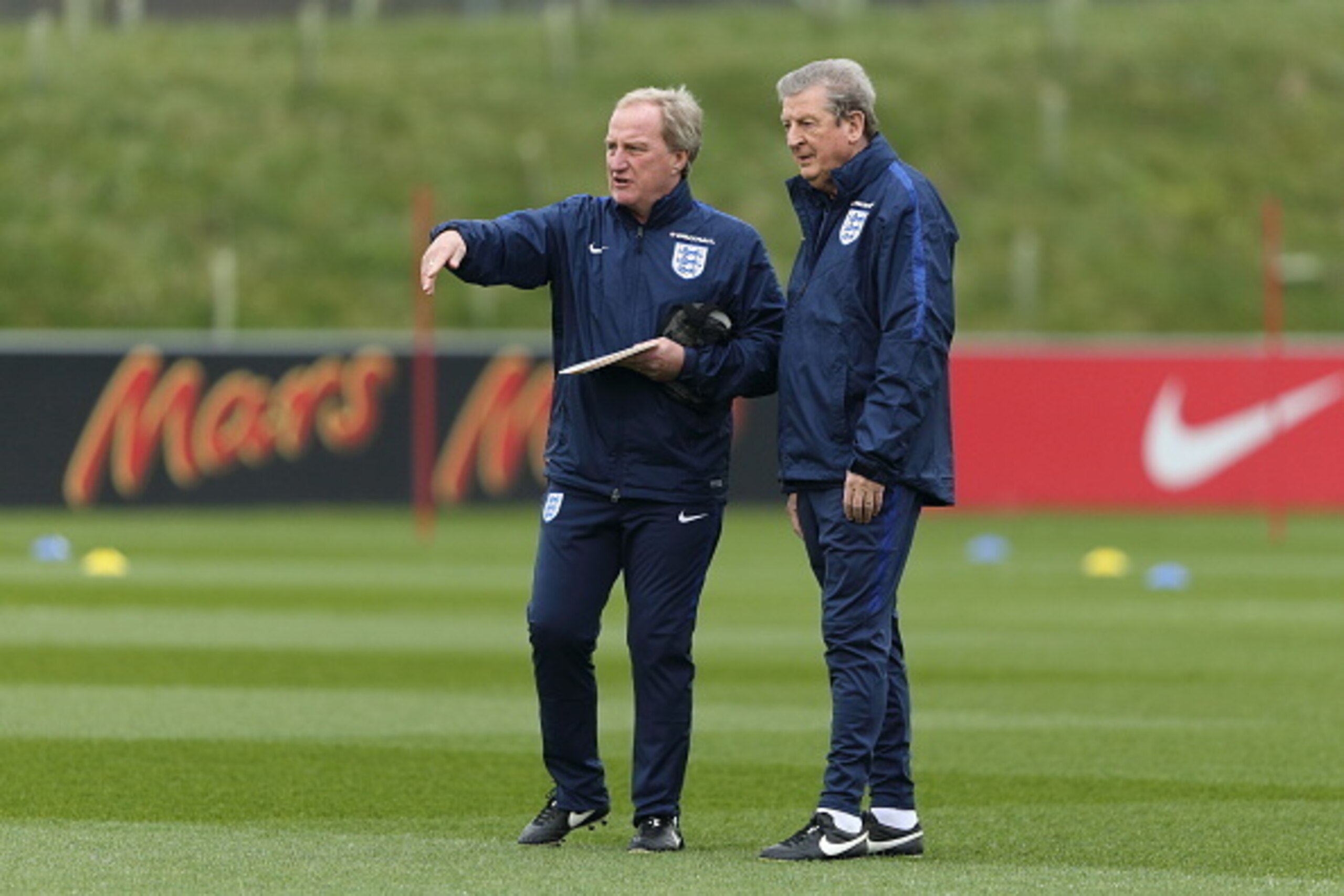 BURTON-UPON-TRENT, ENGLAND - MARCH 22:  Assistant manager Ray Lewington and England head coach / manager Roy Hodgson during the England training session at St Georges Park on March 22, 2016 in Burton-upon-Trent, England.  (Photo by Matthew Ashton - AMA/Ge