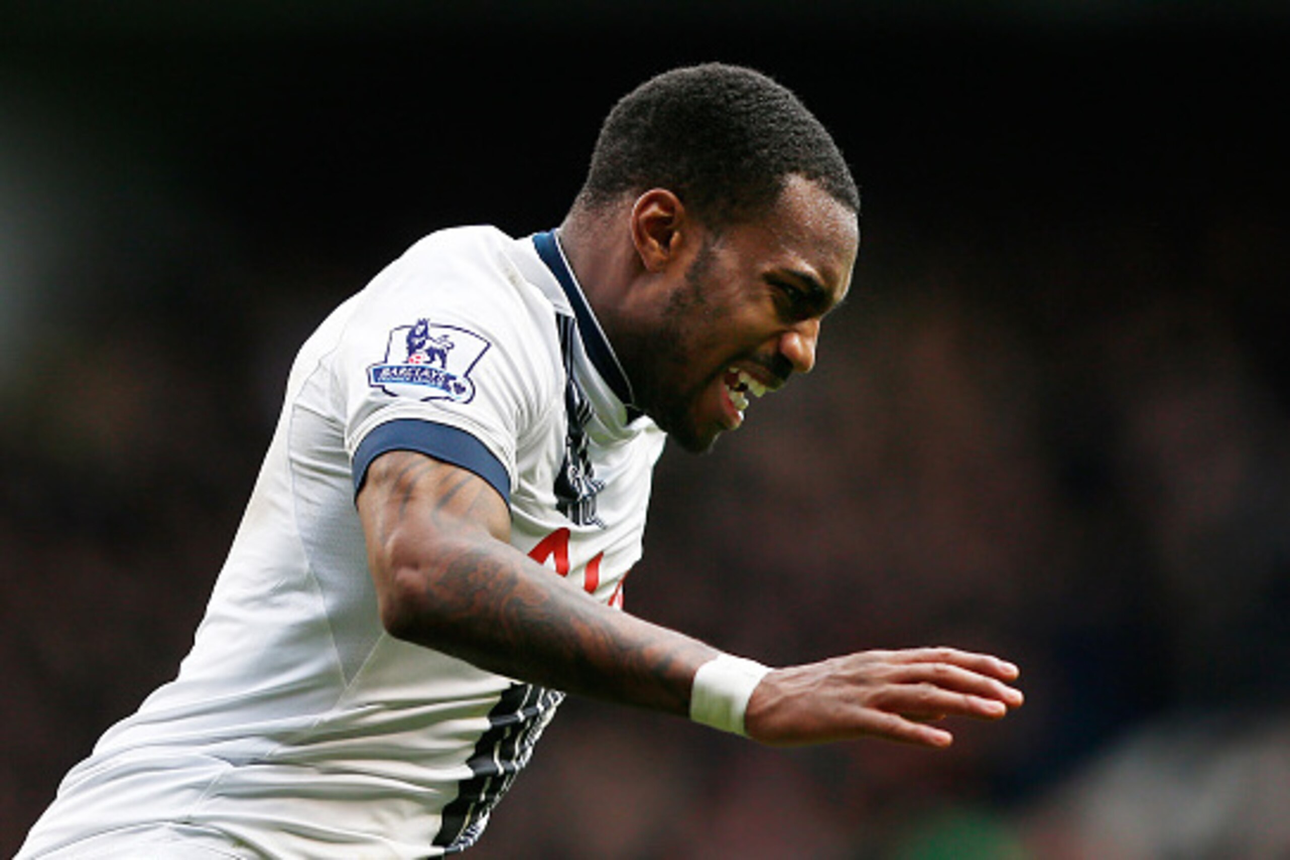 LONDON, ENGLAND - FEBRUARY 28:  Danny Rose of Tottenham Hotspur celebrates scoring his team's second goal during the Barclays Premier League match between Tottenham Hotspur and Swansea City at White Hart Lane on February 28, 2016 in London, England.  (Pho