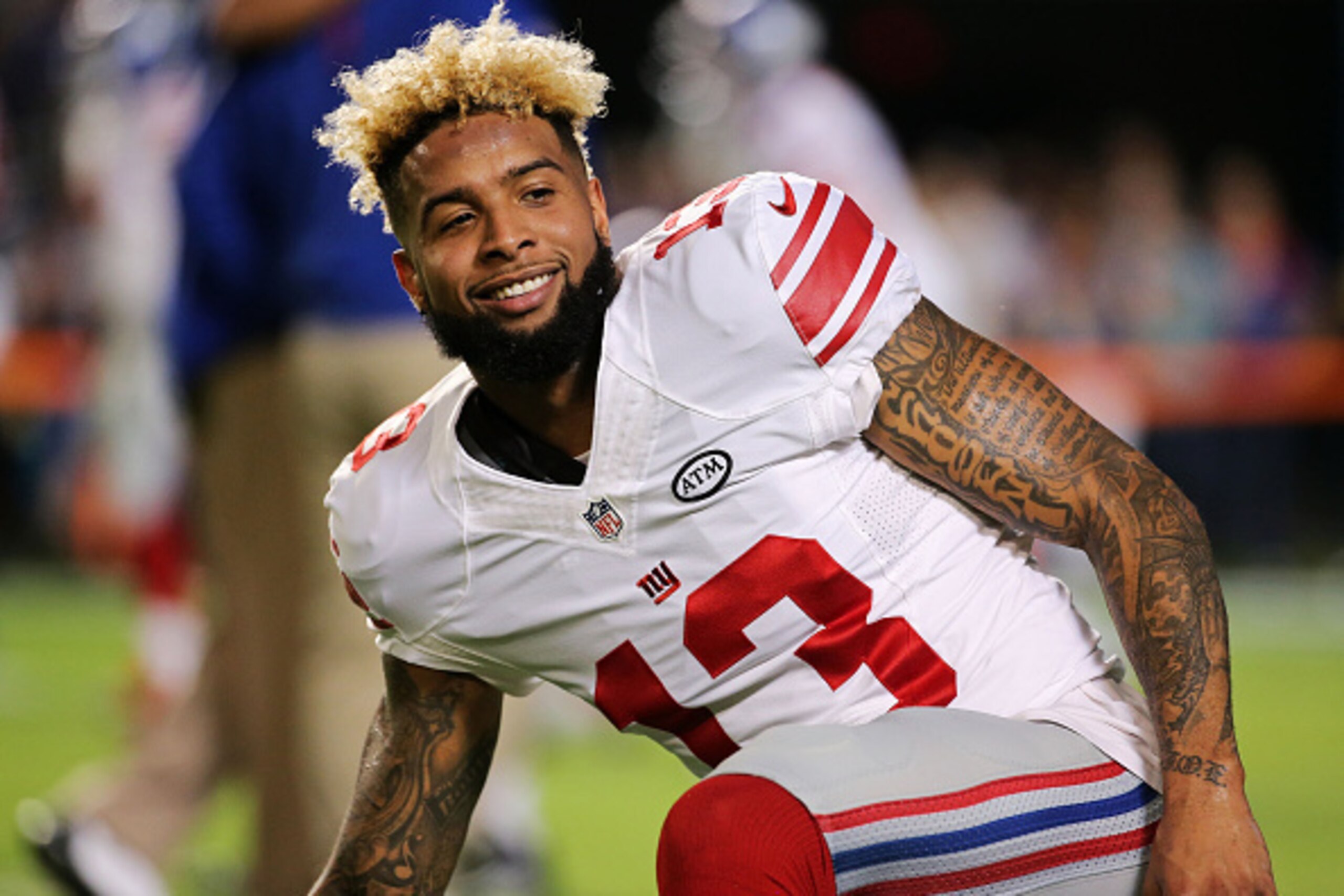 MIAMI GARDENS, FL - DECEMBER 14:  Odell Beckham #13 of the New York Giants warms up before the game against the Miami Dolphins at Sun Life Stadium on December 14, 2015 in Miami Gardens, Florida.  (Photo by Mike Ehrmann/Getty Images)