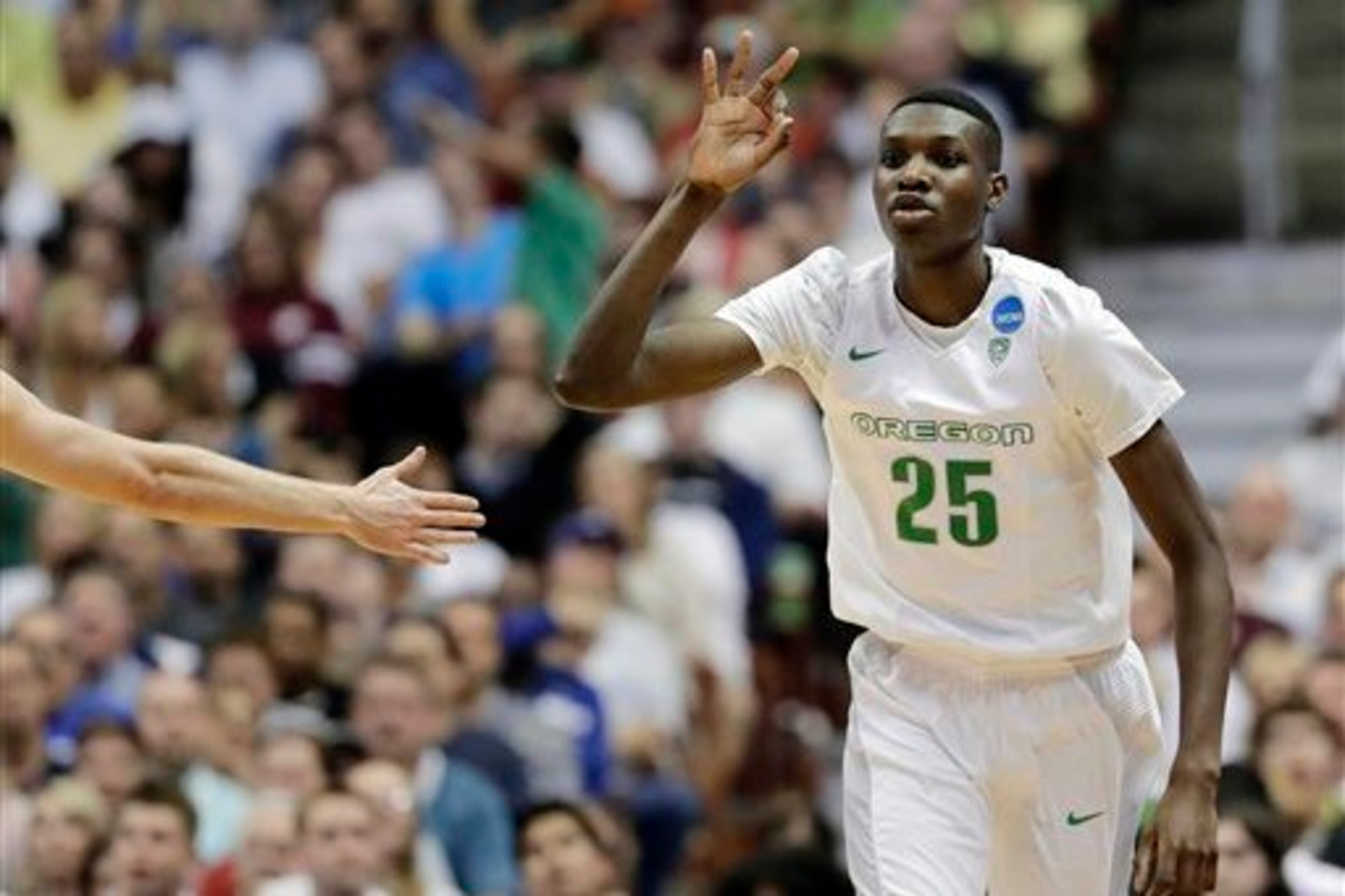 Oregon's Chris Boucher is second in the nation in total blocks this year. Oregon's Chris Boucher is second in the nation in total blocks this year.