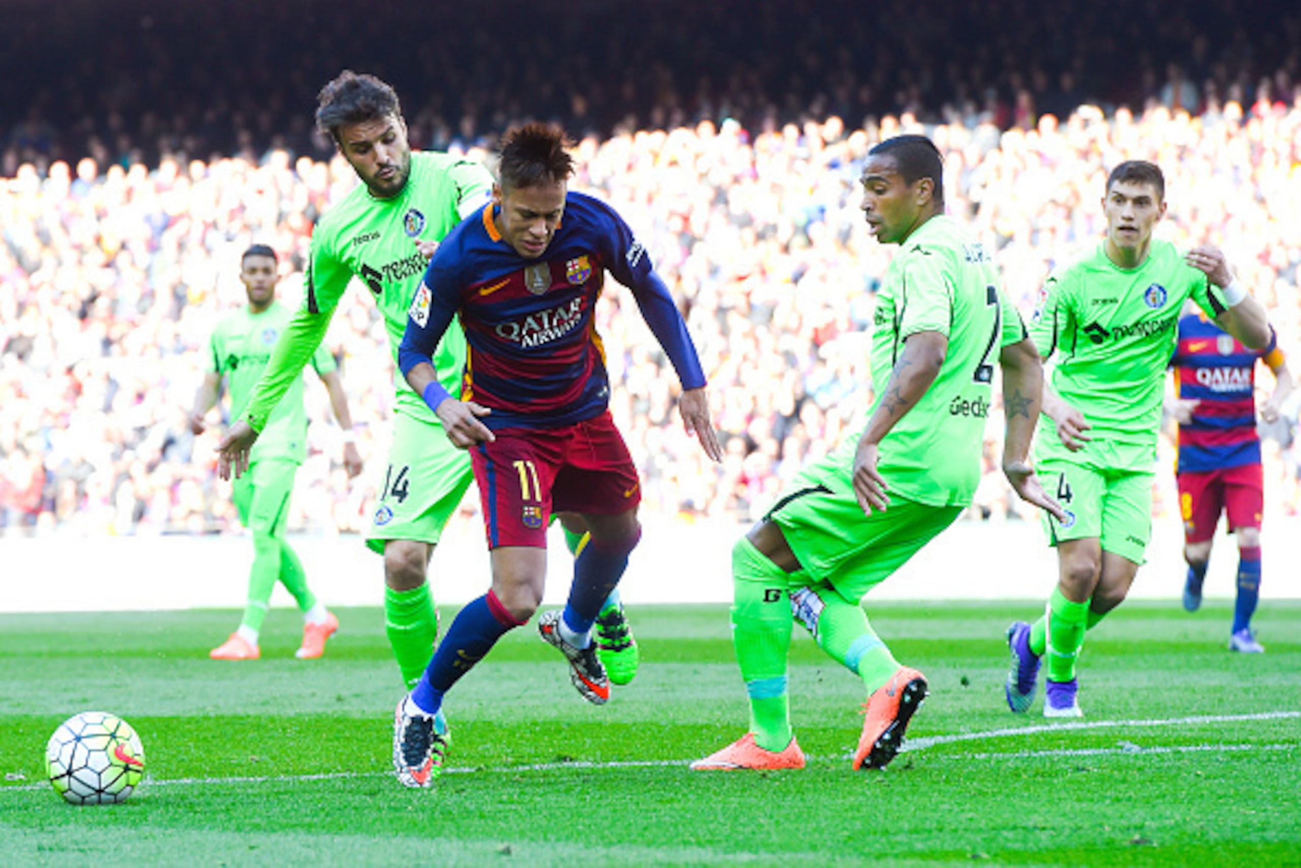 BARCELONA, SPAIN - MARCH 12: Neymar of FC Barcelona is brought down by Pedro Leon (L) of Getafe CF during the La Liga match between FC Barcelona and Getafe CF at Camp Nou on March 12, 2016 in Barcelona, Spain. (Photo by David Ramos/Getty Images) BARCELONA, SPAIN - MARCH 12: Neymar of FC Barcelona is brought down by Pedro Leon (L) of Getafe CF during the La Liga match between FC Barcelona and Getafe CF at Camp Nou on March 12, 2016 in Barcelona, Spain. (Photo by David Ramos/Getty Images)