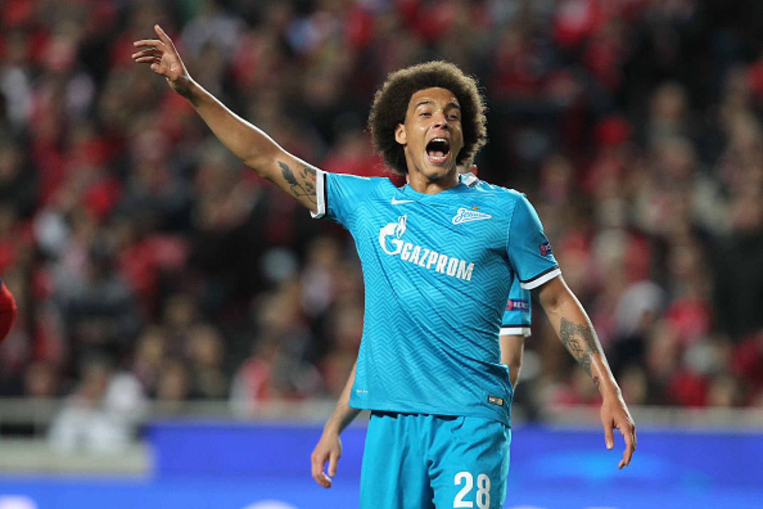 LISBON, PORTUGAL - FEBRUARY 16: FC Zenit's midfielder Axel Witsel during the match between SL Benfica and FC Zenit for the UEFA Champions League Round of 16 First Leg at Estadio da Luz on February 16, 2016 in Lisbon, Portugal.  (Photo by Carlos Rodrigues/