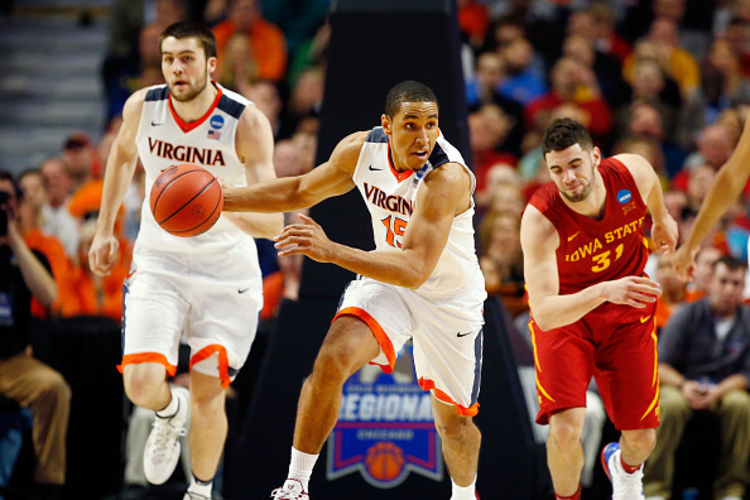 CHICAGO, IL - MARCH 25: Malcolm Brogdon #15 of the Virginia Cavaliers drives against the Iowa State Cyclones in the first half during the 2016 NCAA Men's Basketball Tournament Midwest Regional at United Center on March 25, 2016 in Chicago, Illinois. (Ph CHICAGO, IL - MARCH 25: Malcolm Brogdon #15 of the Virginia Cavaliers drives against the Iowa State Cyclones in the first half during the 2016 NCAA Men's Basketball Tournament Midwest Regional at United Center on March 25, 2016 in Chicago, Illinois. (Ph