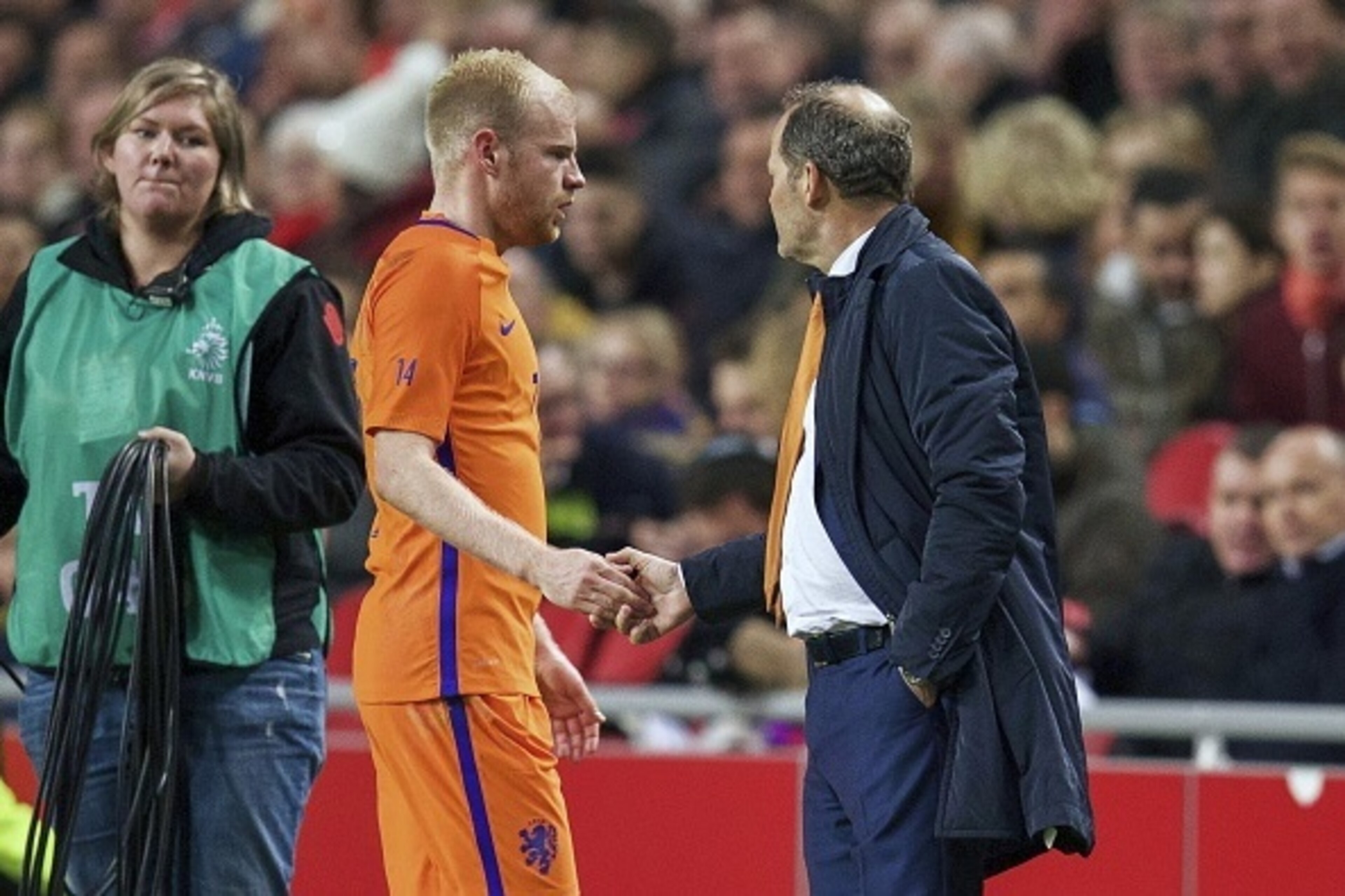 (L-R) Davy Klaassen of Holland of Holland, coach Danny Blind of Holland during the friendly match between Netherlands and France on March 25, 2016 at the Amsterdam Arena in Amsterdam, The Netherlands.(Photo by VI Images via Getty Images)