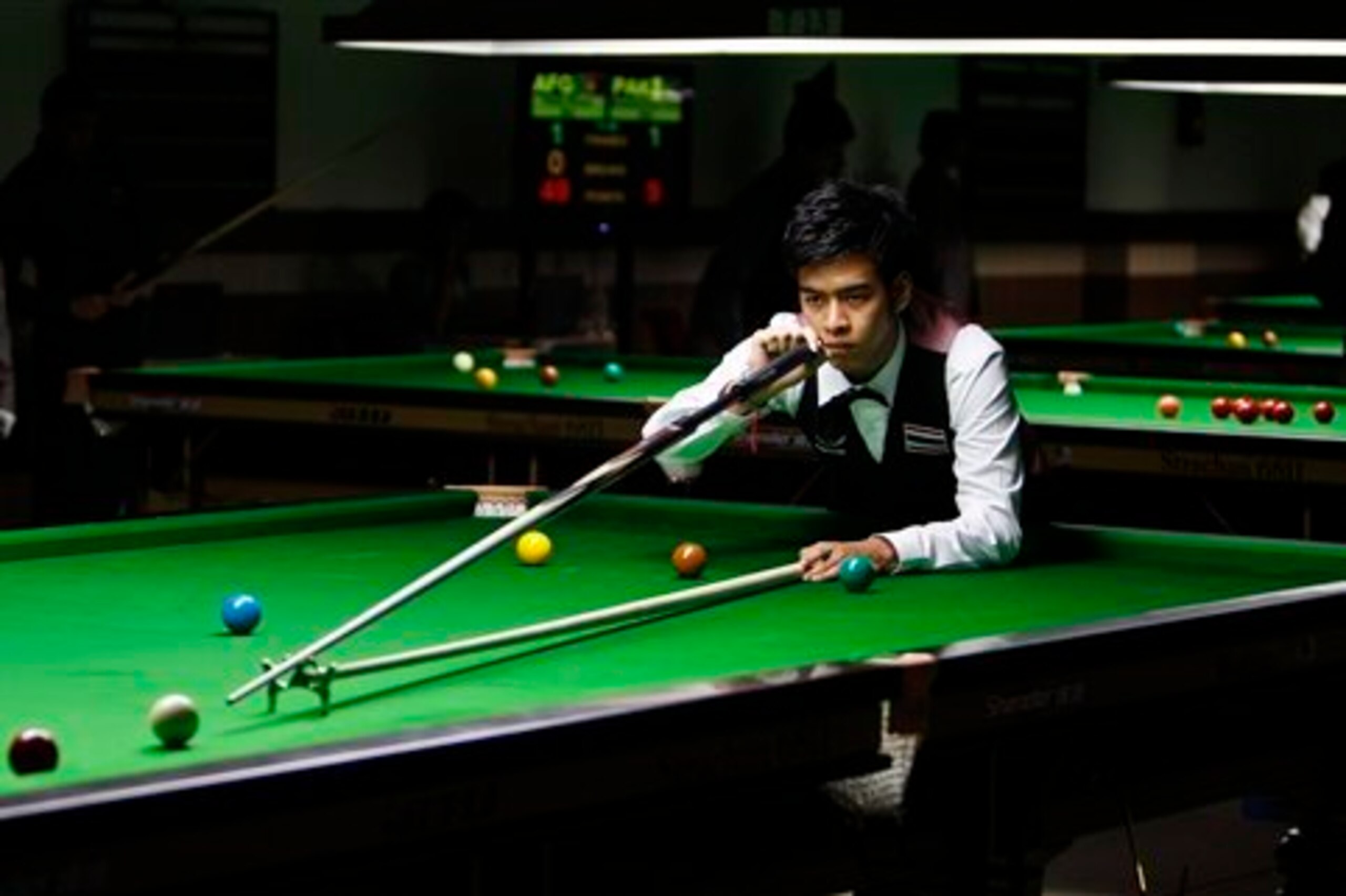 Saengkham played brilliantly against Robertson.