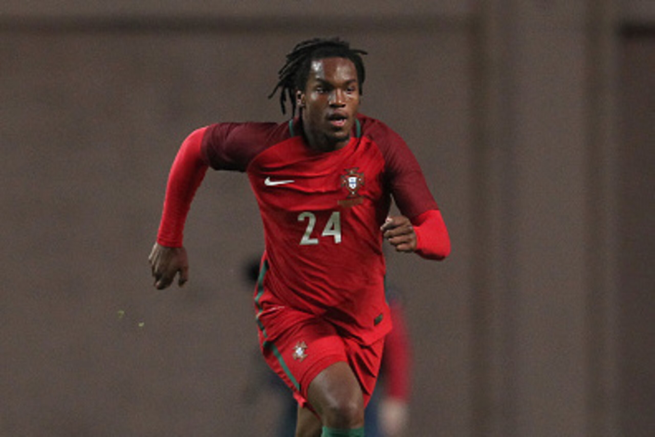 LEIRIA, PORTUGAL - MARCH 25:  Portuguese midfielder Renato Sanches during the match between Portugal and Bulgaria Friendly International at  Estadio Municipal de Leiria on March 25, 2016 in Lisbon, Portugal.  (Photo by Carlos Rodrigues/Getty Images)