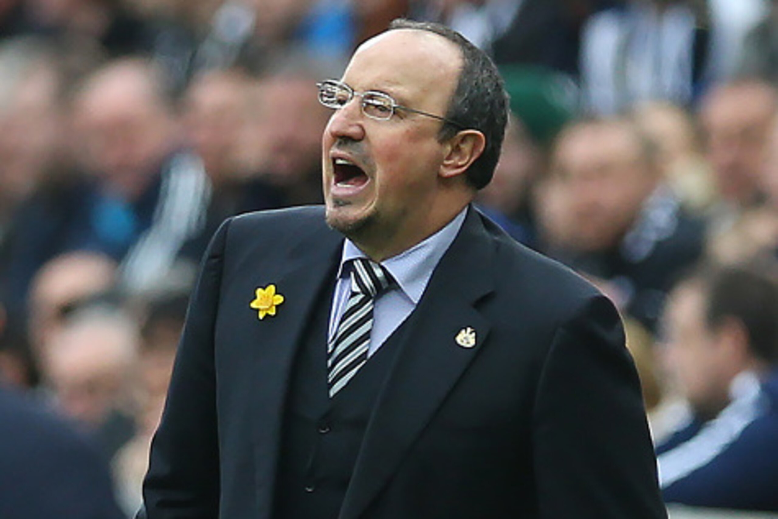 NEWCASTLE, ENGLAND - MARCH 20:  Newcastle manager Rafael Benitez reacts during the Barclays Premier League match between Newcastle United and Sunderland at St James Park on March 20, 2016 in Newcastle, England. (Photo by Ian MacNicol/Getty images)