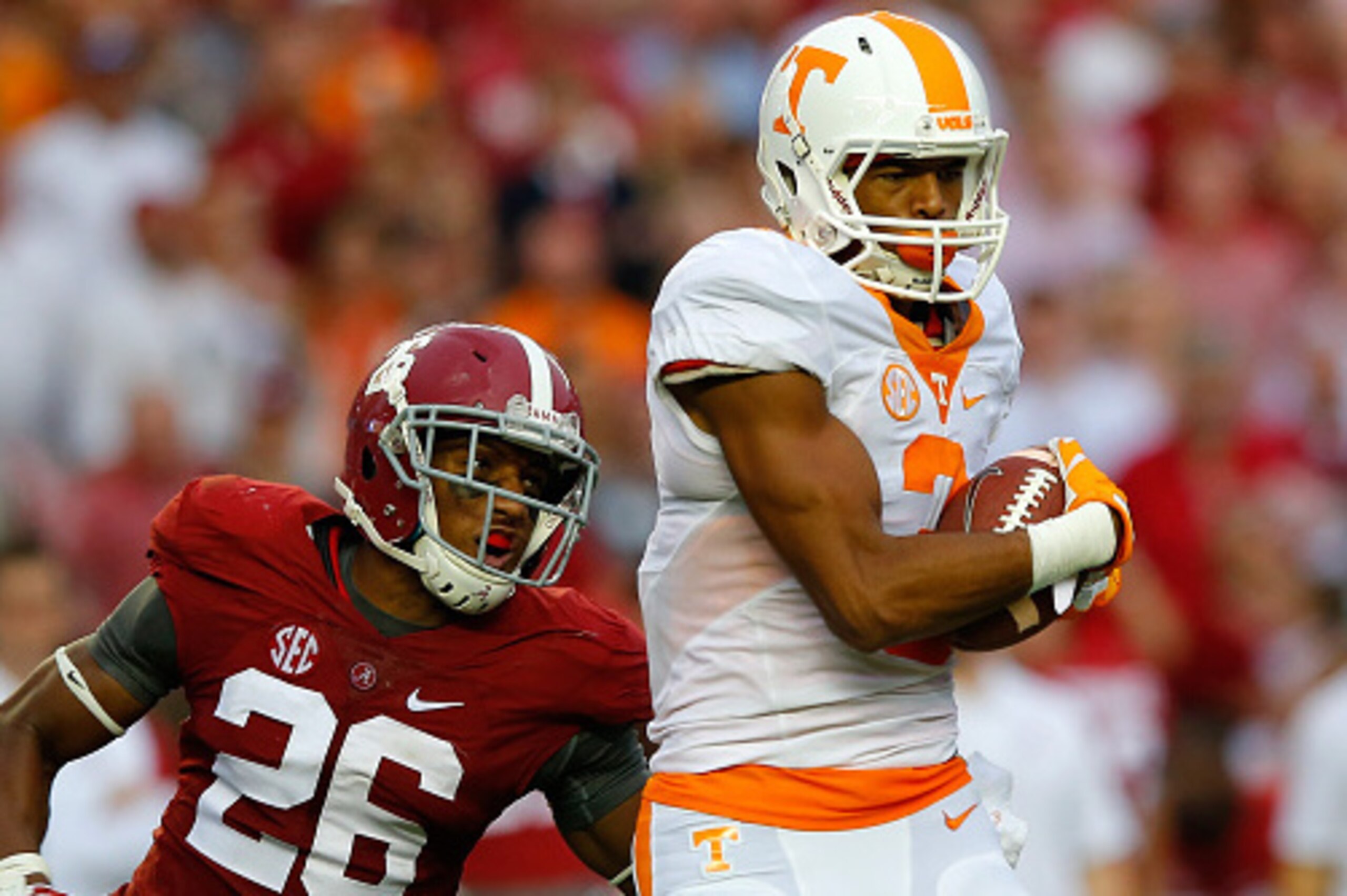 TUSCALOOSA, AL - OCTOBER 24:  Josh Malone #3 of the Tennessee Volunteers pulls in this reception against Marlon Humphrey #26 of the Alabama Crimson Tide at Bryant-Denny Stadium on October 24, 2015 in Tuscaloosa, Alabama.  (Photo by Kevin C. Cox/Getty Imag