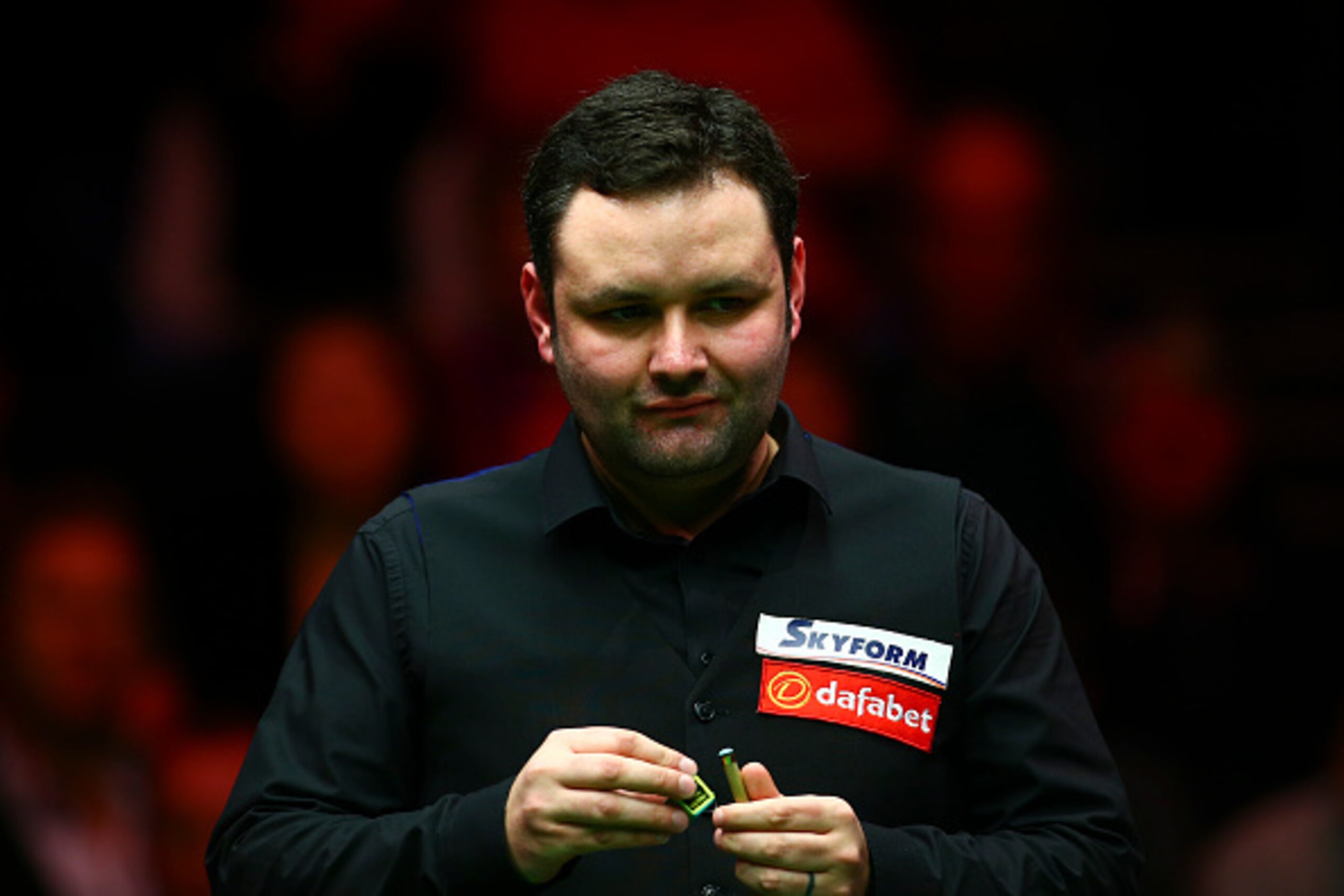 LONDON, ENGLAND - JANUARY 11:  Stephen Maguire of Scotland reacts in his first round match against Judd Trump of England during Day Two of the Dafabet Masters at Alexandra Palace on January 11, 2016 in London, England.  (Photo by Jordan Mansfield/Getty Im