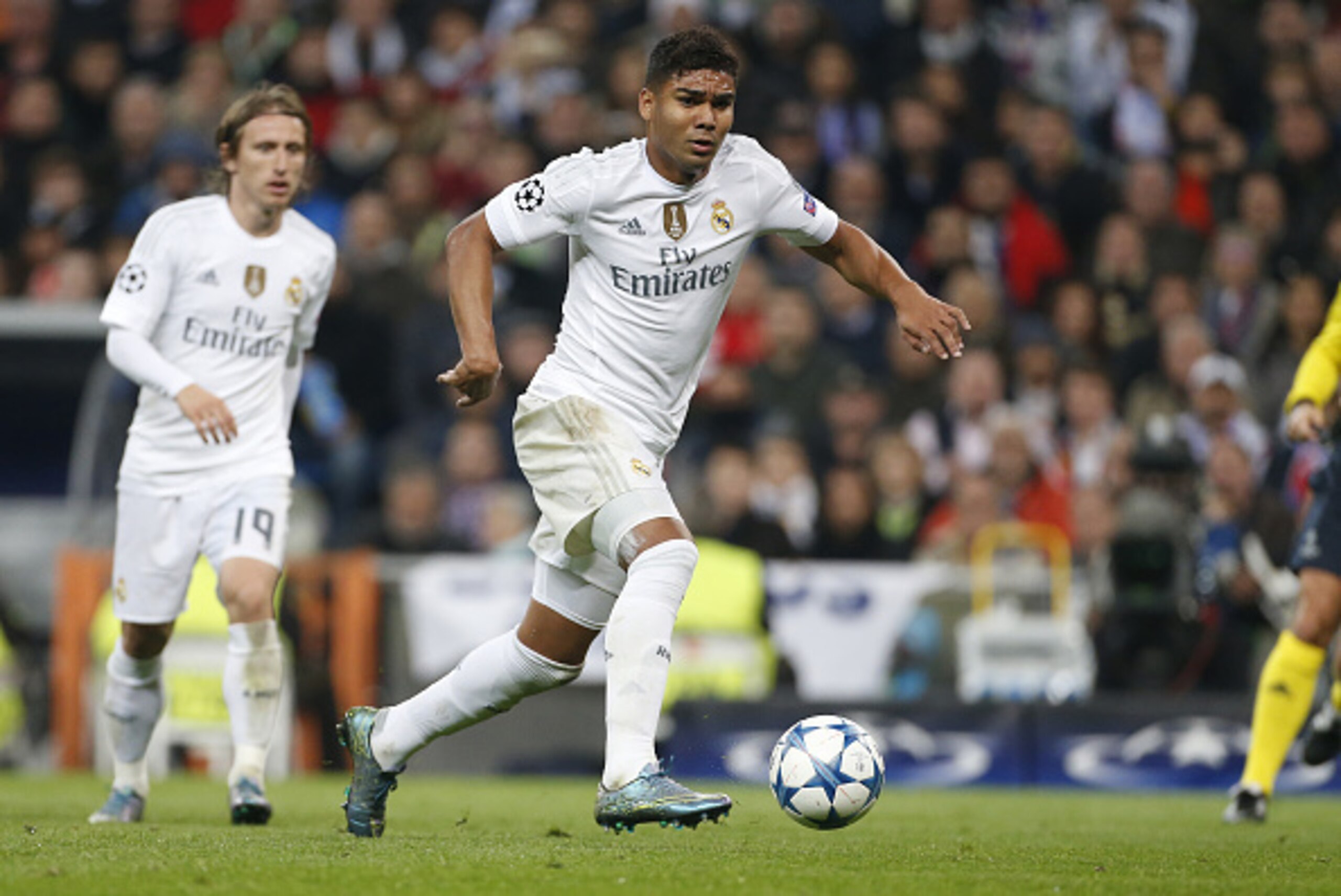 MADRID, SPAIN - NOVEMBER 3: Casemiro of Real Madrid in action during the UEFA Champions League match between Real Madrid and Paris Saint-Germain (PSG) at Santiago Bernabeu stadium on November 3, 2015 in Madrid, Spain. (Photo by Jean Catuffe/Getty Images)