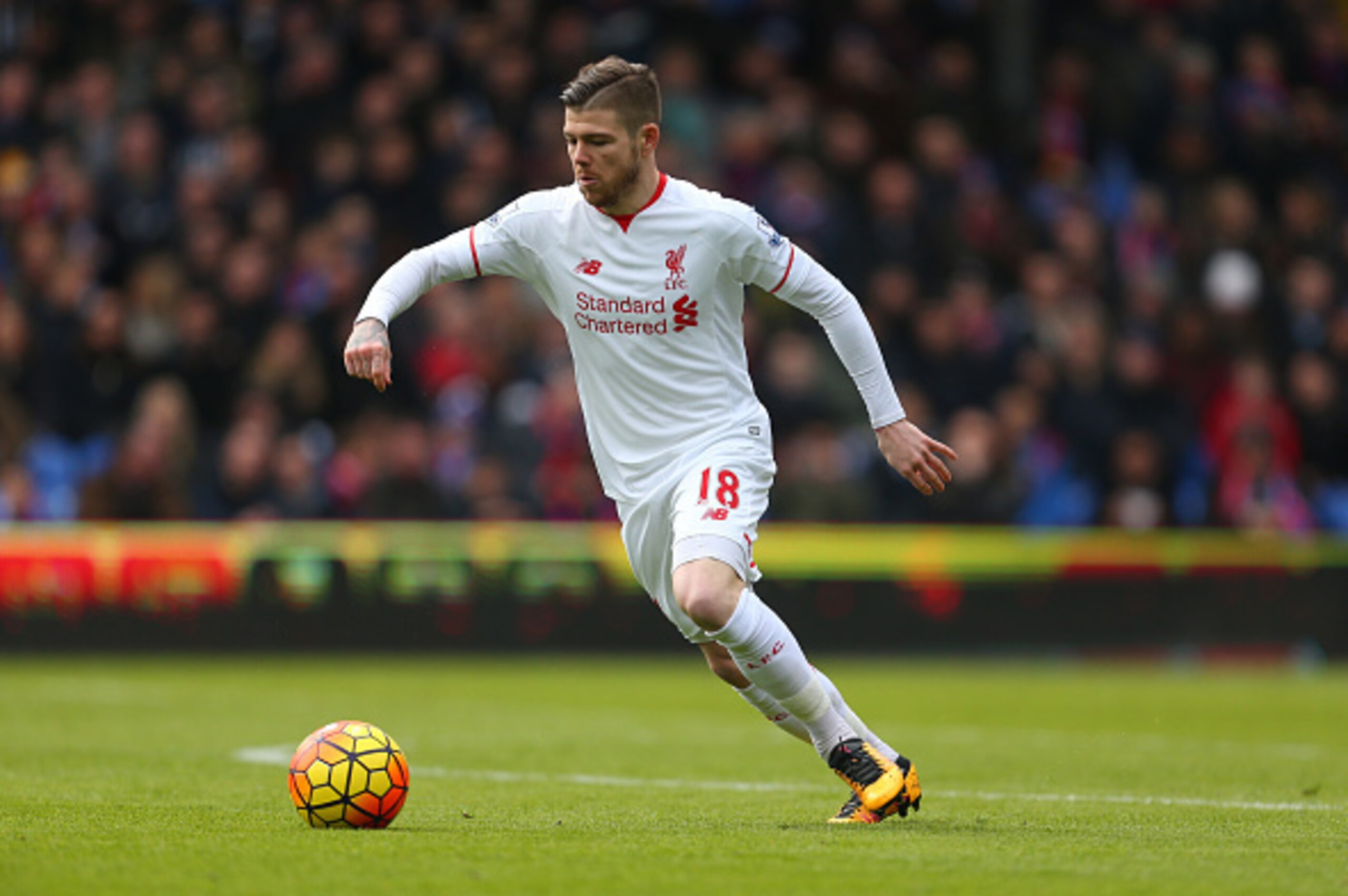 LONDON, ENGLAND - MARCH 06:  Alberto Moreno of Liverpool during the Barclays Premier League match between Crystal Palace and Liverpool at Selhurst Park on March 6, 2016 in London, England.  (Photo by Catherine Ivill - AMA/Getty Images)