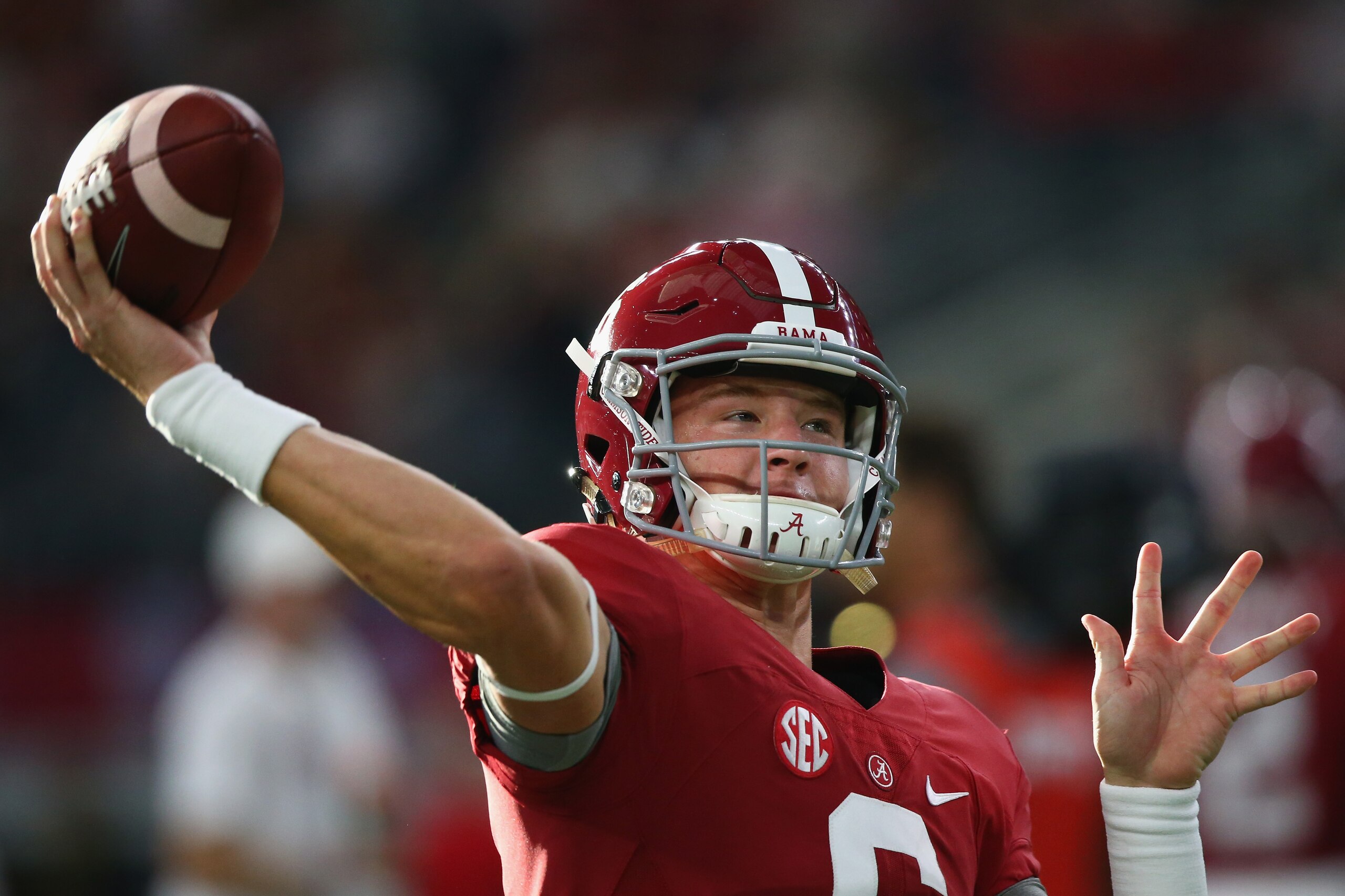 ARLINGTON, TX - SEPTEMBER 05:  Blake Barnett #6 of the Alabama Crimson Tide throws before the Advocare Classic against the Wisconsin Badgers at AT&T Stadium on September 5, 2015 in Arlington, Texas.  (Photo by Ronald Martinez/Getty Images)