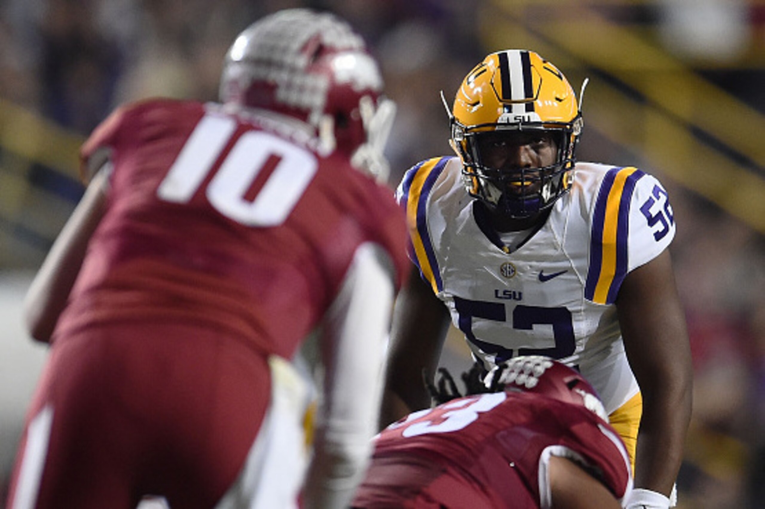 BATON ROUGE, LA - NOVEMBER 14:  Kendell Beckwith #52 of the LSU Tigers anticipates a play during a game against the Arkansas Razorbacks at Tiger Stadium on November 14, 2015 in Baton Rouge, Louisiana.  (Photo by Stacy Revere/Getty Images)