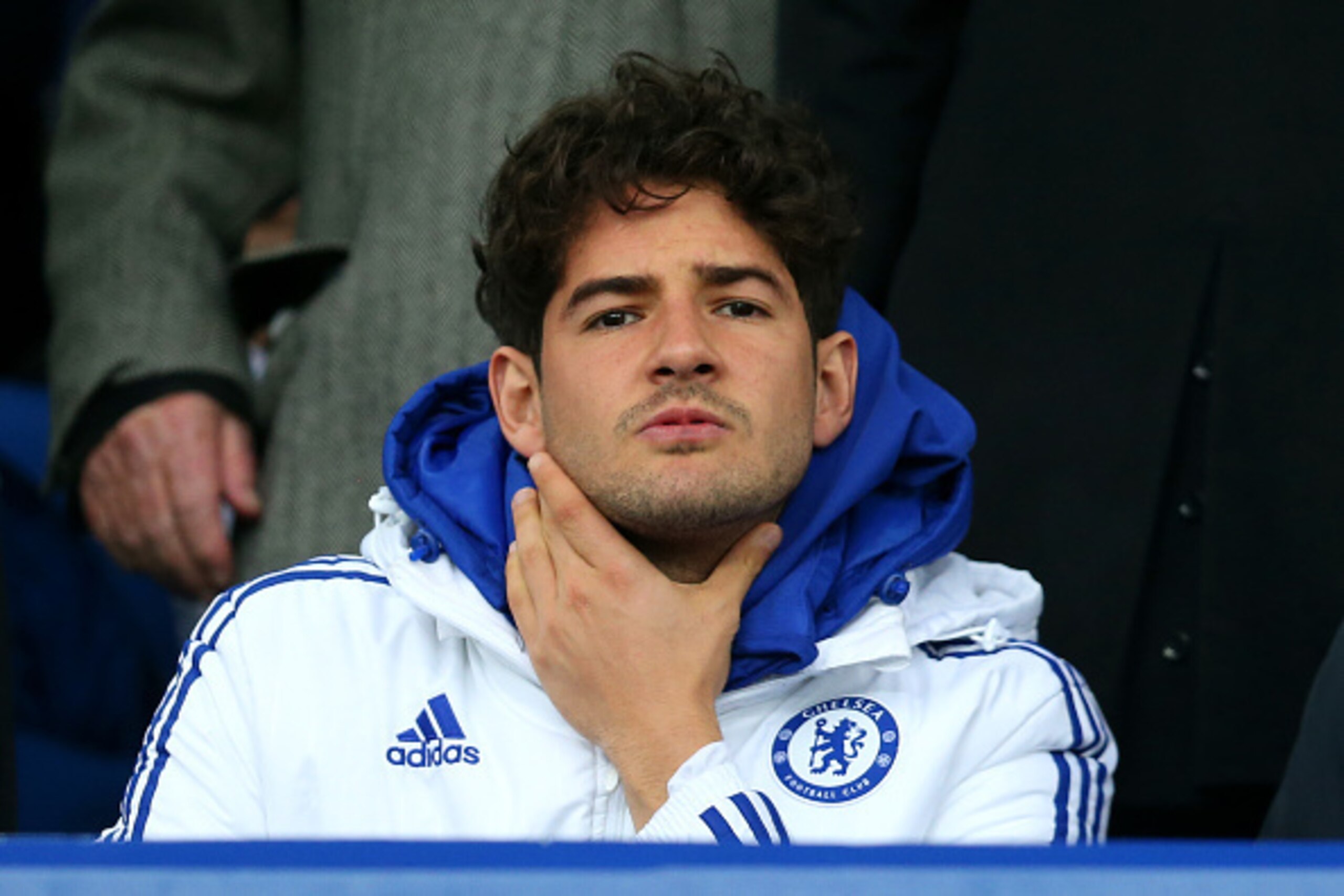 LIVERPOOL, ENGLAND - MARCH 12: Alexandre Pato of Chelsea is seen on the stand prior to the Emirates FA Cup sixth round match between Everton and Chelsea at Goodison Park on March 12, 2016 in Liverpool, England.  (Photo by Chris Brunskill/Getty Images)
