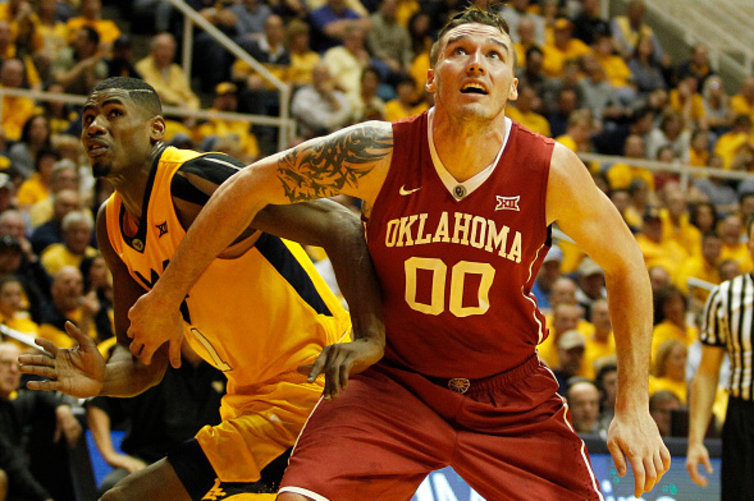 MORGANTOWN, WV - FEBRUARY 20:  Ryan Spangler #00 of the Oklahoma Sooners in action during the game against the West Virginia Mountaineers at the WVU Coliseum on February 20, 2016 in Morgantown, West Virginia.  (Photo by Justin K. Aller/Getty Images)