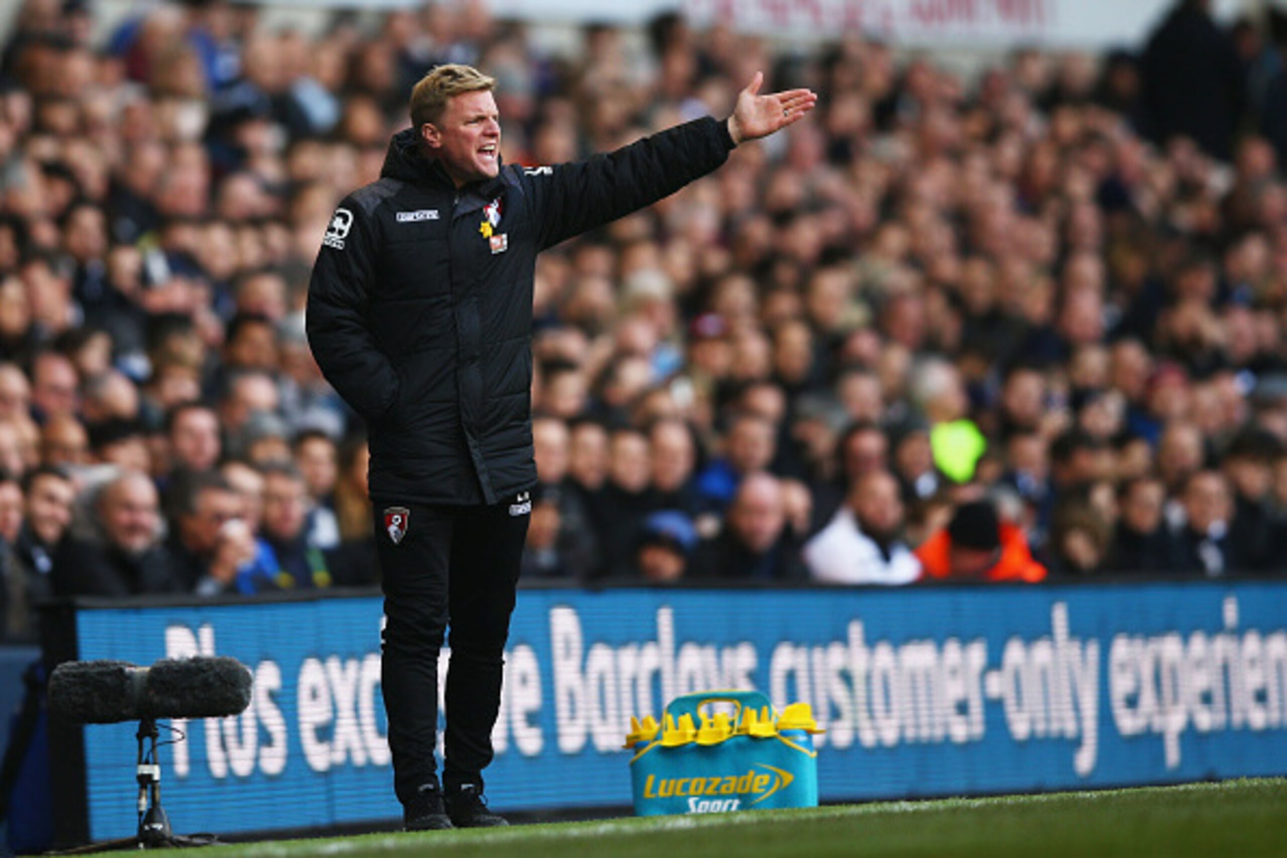 LONDON, ENGLAND - MARCH 20: Eddie Howe manager of Bournemouth shouts during the Barclays Premier League match between Tottenham Hotspur and A.F.C. Bournemouth at White Hart Lane on March 20, 2016 in London, United Kingdom. (Photo by Paul Gilham/Getty Im LONDON, ENGLAND - MARCH 20: Eddie Howe manager of Bournemouth shouts during the Barclays Premier League match between Tottenham Hotspur and A.F.C. Bournemouth at White Hart Lane on March 20, 2016 in London, United Kingdom. (Photo by Paul Gilham/Getty Im