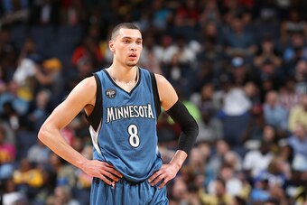 MEMPHIS, TN - MARCH 16:  Zach LaVine #8 of the Minnesota Timberwolves during the game against the Memphis Grizzlies on March 16, 2016 in Memphis, Tennessee. NOTE TO USER: User expressly acknowledges and agrees that, by downloading and or using this photog