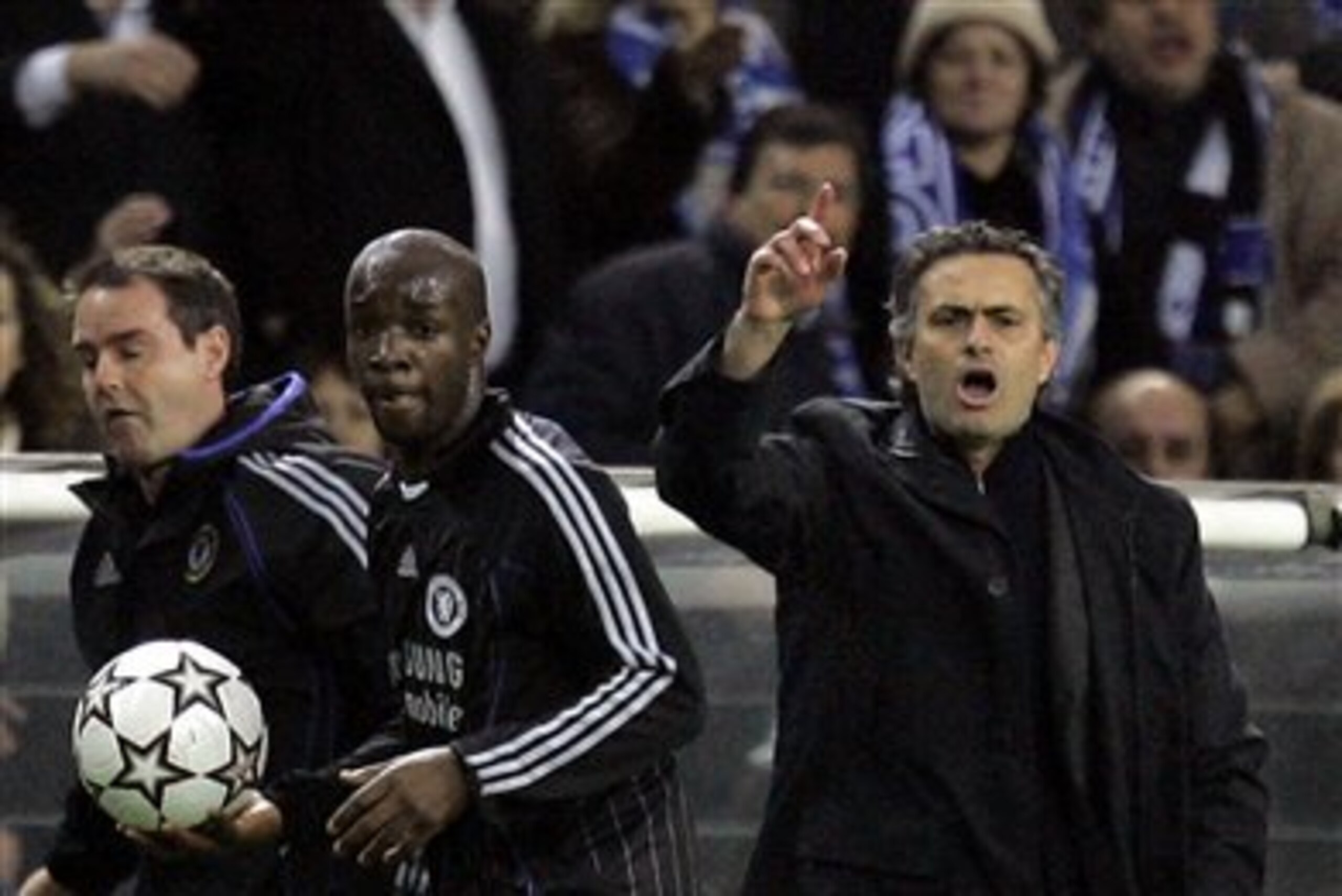 Mourinho and Diarra have worked together previously. Mourinho and Diarra have worked together previously.