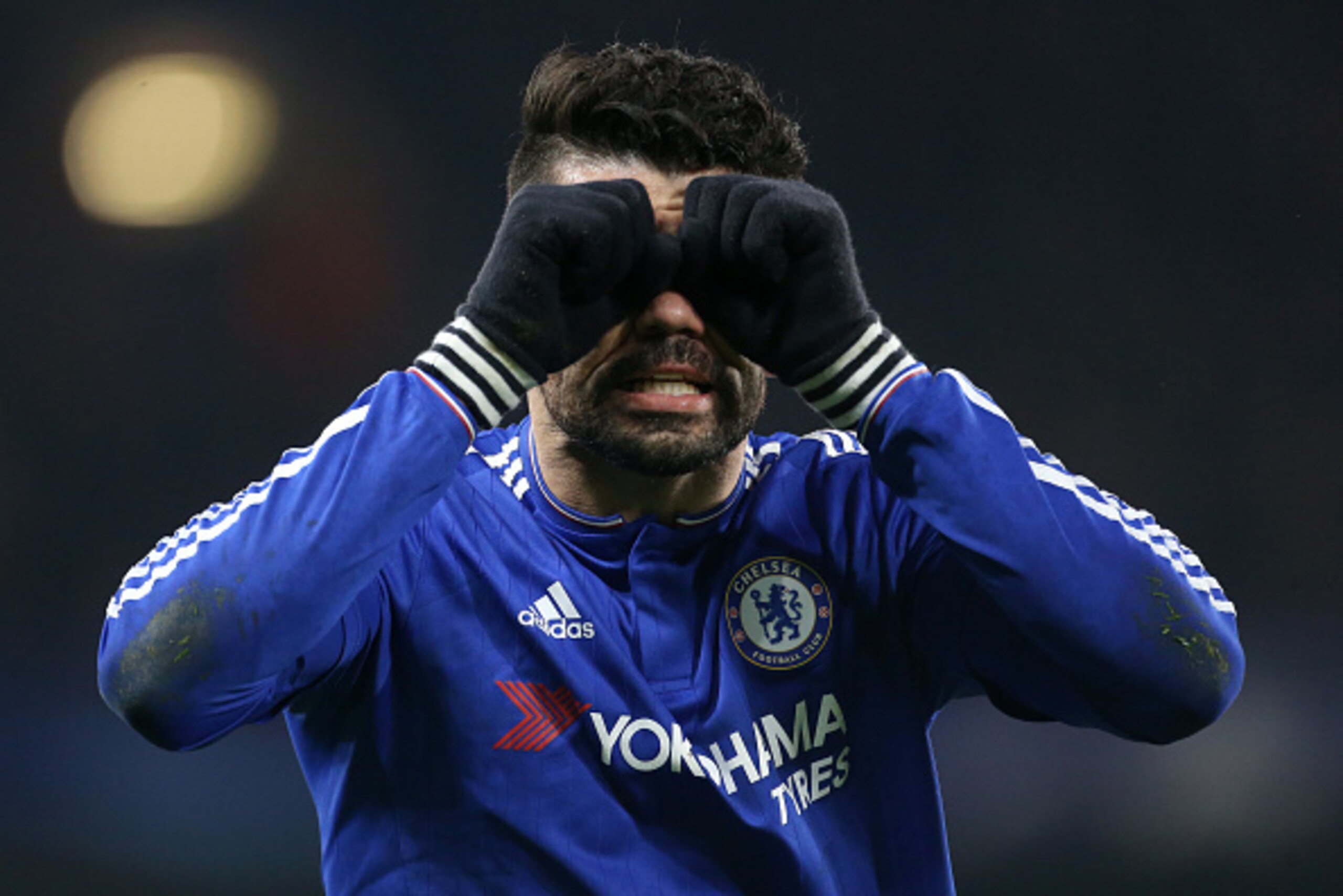 LONDON, ENGLAND - MARCH 9: Diego Costa of Chelsea mocks the assistant-referee who didn't see a fault during the UEFA Champions League round of 16 second leg match between Chelsea FC and Paris Saint-Germain at Stamford Bridge stadium on March 9, 2016 in Lo LONDON, ENGLAND - MARCH 9: Diego Costa of Chelsea mocks the assistant-referee who didn't see a fault during the UEFA Champions League round of 16 second leg match between Chelsea FC and Paris Saint-Germain at Stamford Bridge stadium on March 9, 2016 in Lo