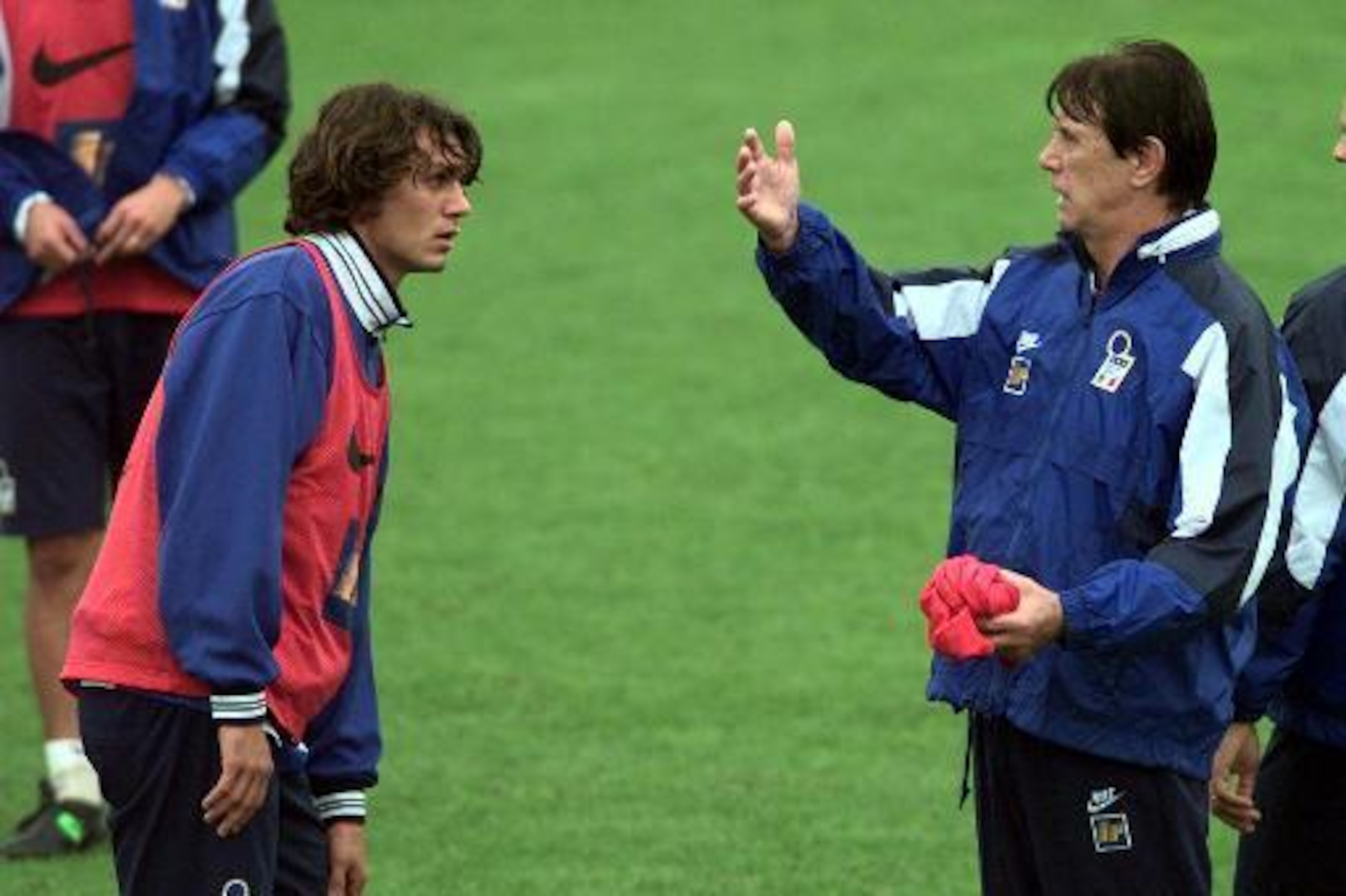 Cesare coaching his son Paolo Maldini.