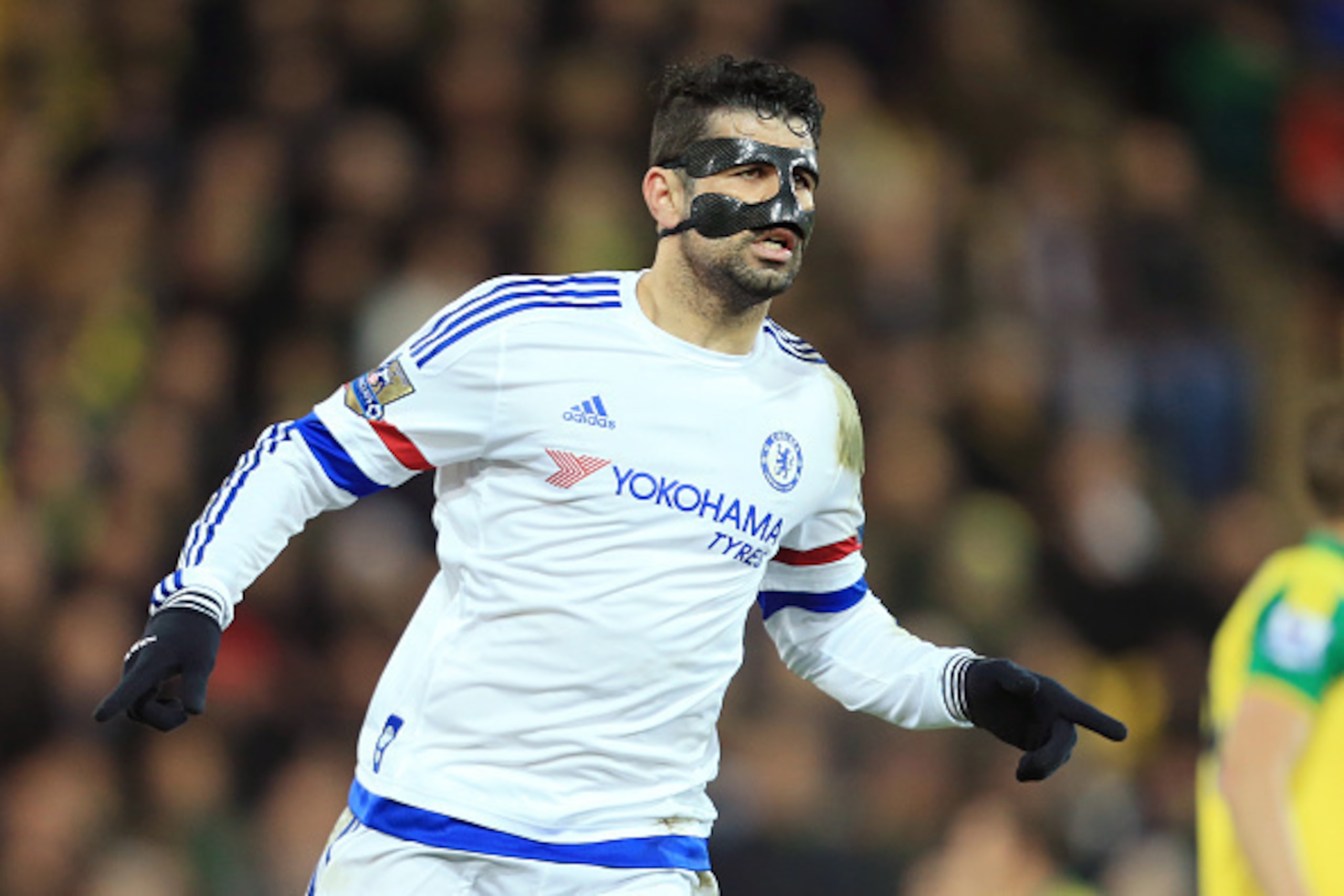 NORWICH, ENGLAND - MARCH 01: Diego Costa of Chelsea celebrates scoring his team's second goal during the Barclays Premier League match between Norwich City and Chelsea at Carrow Road on March 1, 2016 in Norwich, England.  (Photo by Stephen Pond/Getty Imag