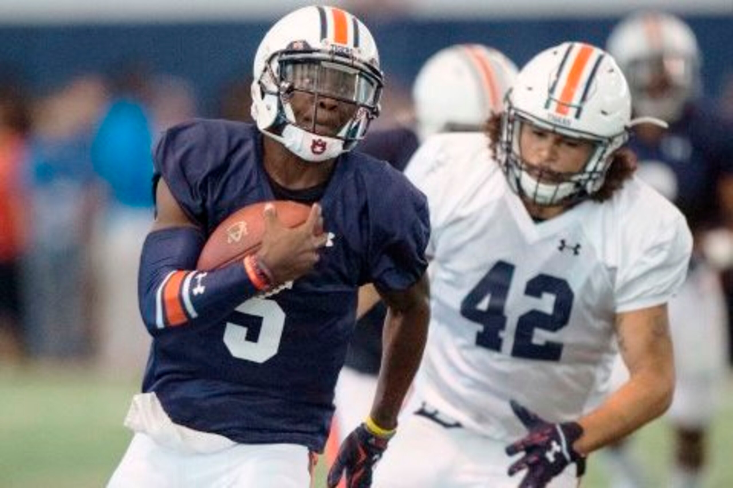 Auburn QB John Franklin III (left)