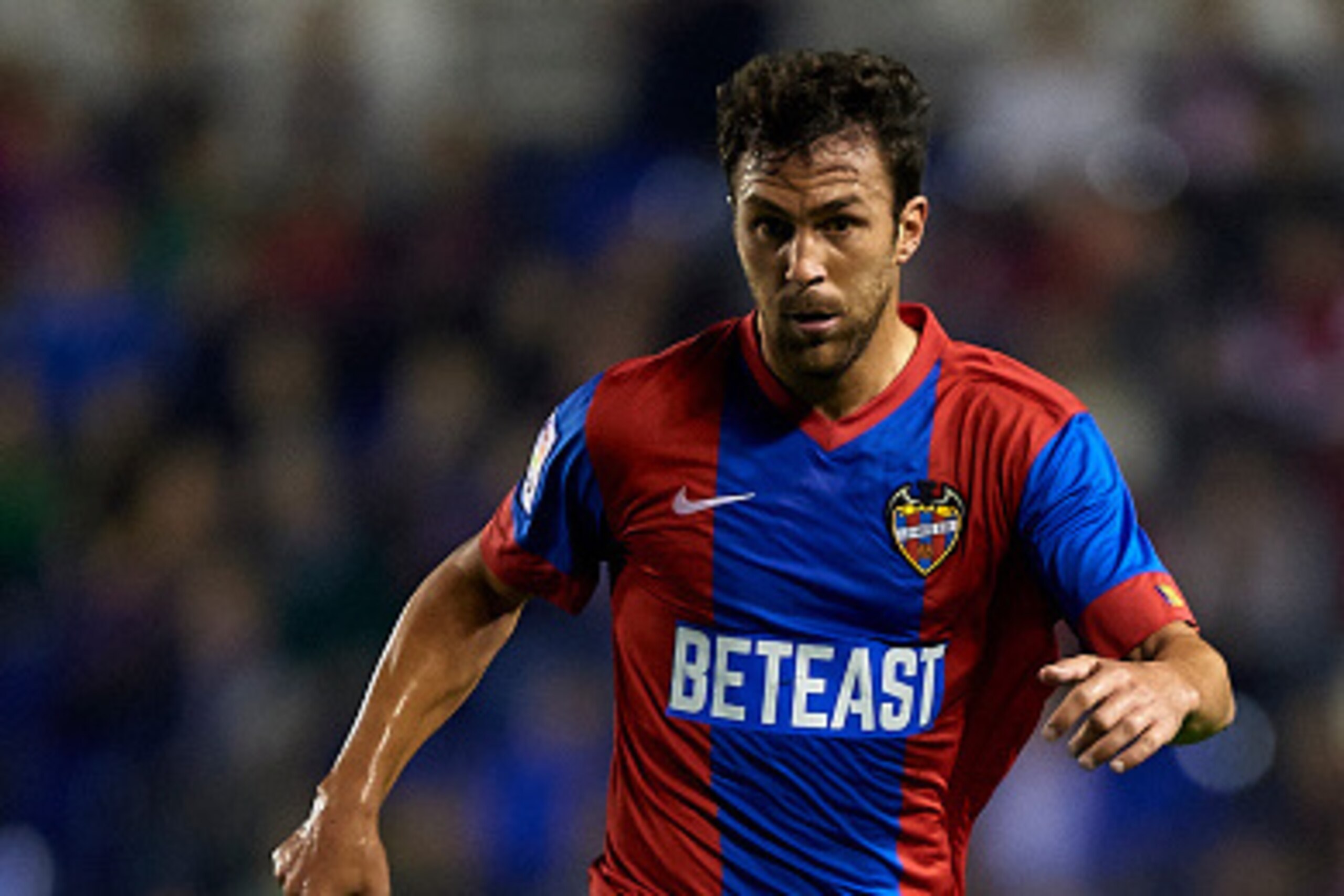 VALENCIA, SPAIN - NOVEMBER 07: Victor Casadesus of Levante runs with the ball during the La Liga match between Levante UD and RC Deportivo de La Coruna at Ciutat de Valencia Stadium on November 07, 2015 in Valencia, Spain. (Photo by Manuel Queimadelos A VALENCIA, SPAIN - NOVEMBER 07: Victor Casadesus of Levante runs with the ball during the La Liga match between Levante UD and RC Deportivo de La Coruna at Ciutat de Valencia Stadium on November 07, 2015 in Valencia, Spain. (Photo by Manuel Queimadelos A