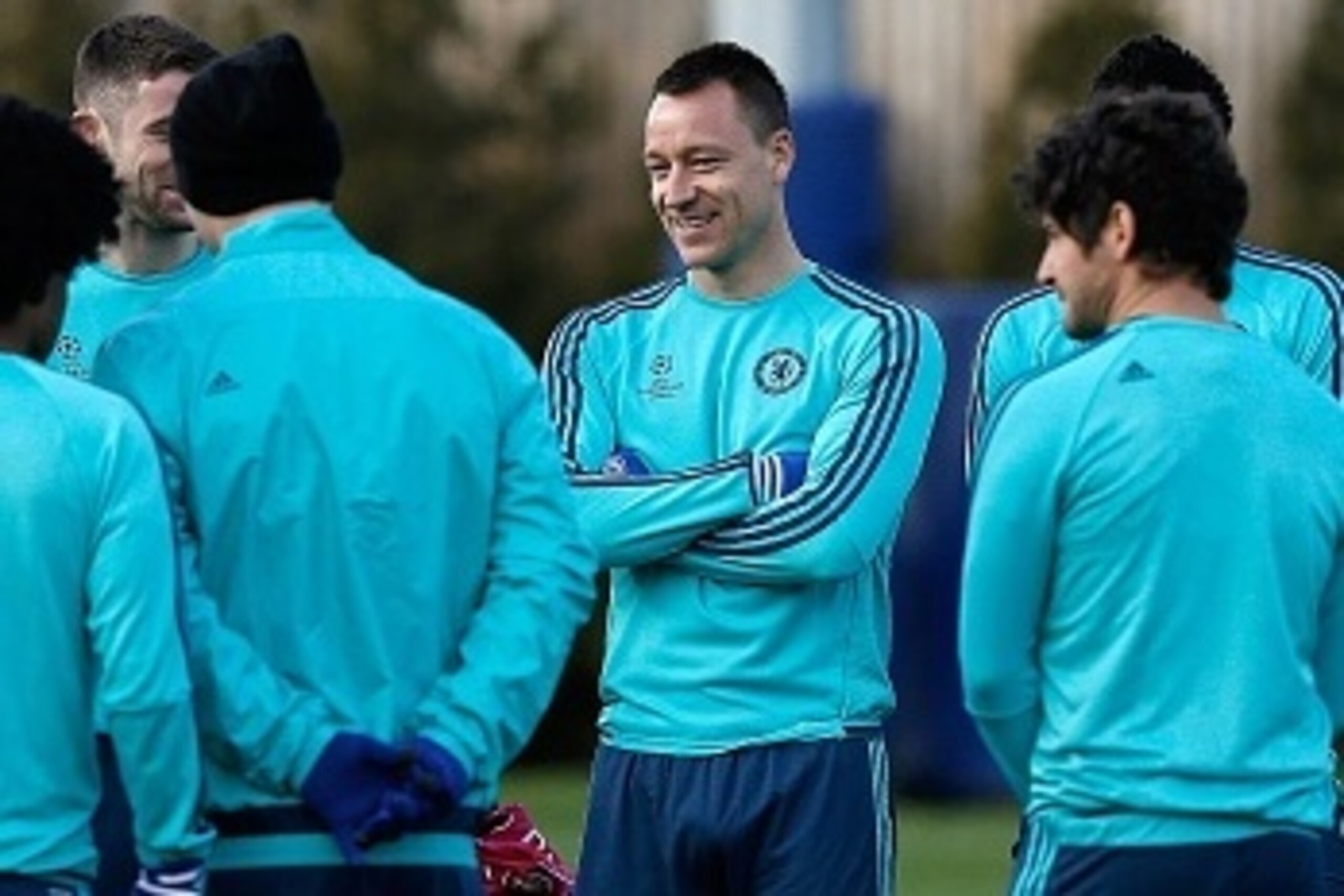 Chelsea's English defender John Terry (3R) participates in a team training session at the club's complex in Cobham, Surrey on February 15, 2016.
Chelsea play Paris St-Germain in the last-16 round of matches in the Champions League on February 16, 2016. / 
