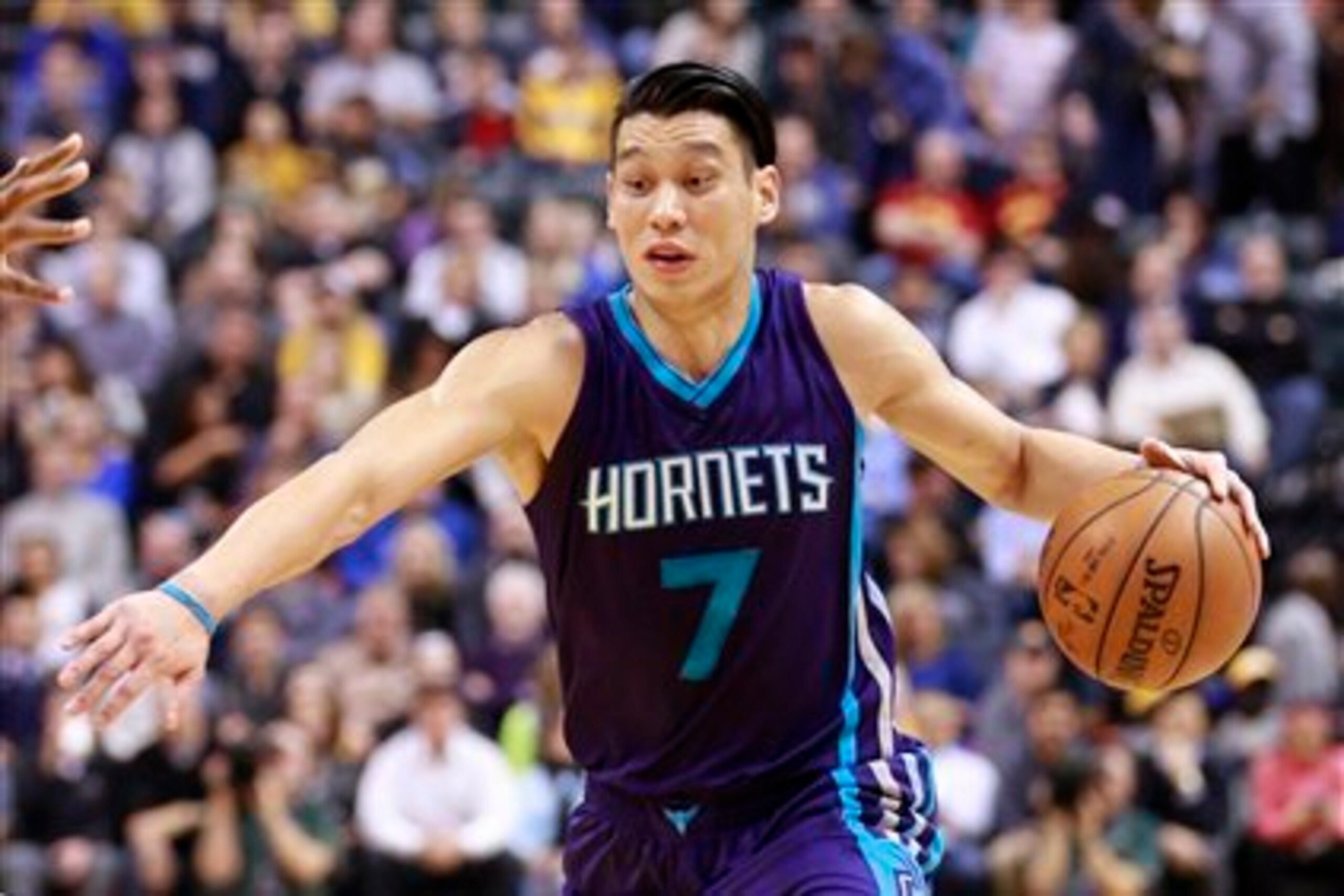 The emergence of a certain someone has sparked the Hornets. The emergence of a certain someone has sparked the Hornets.