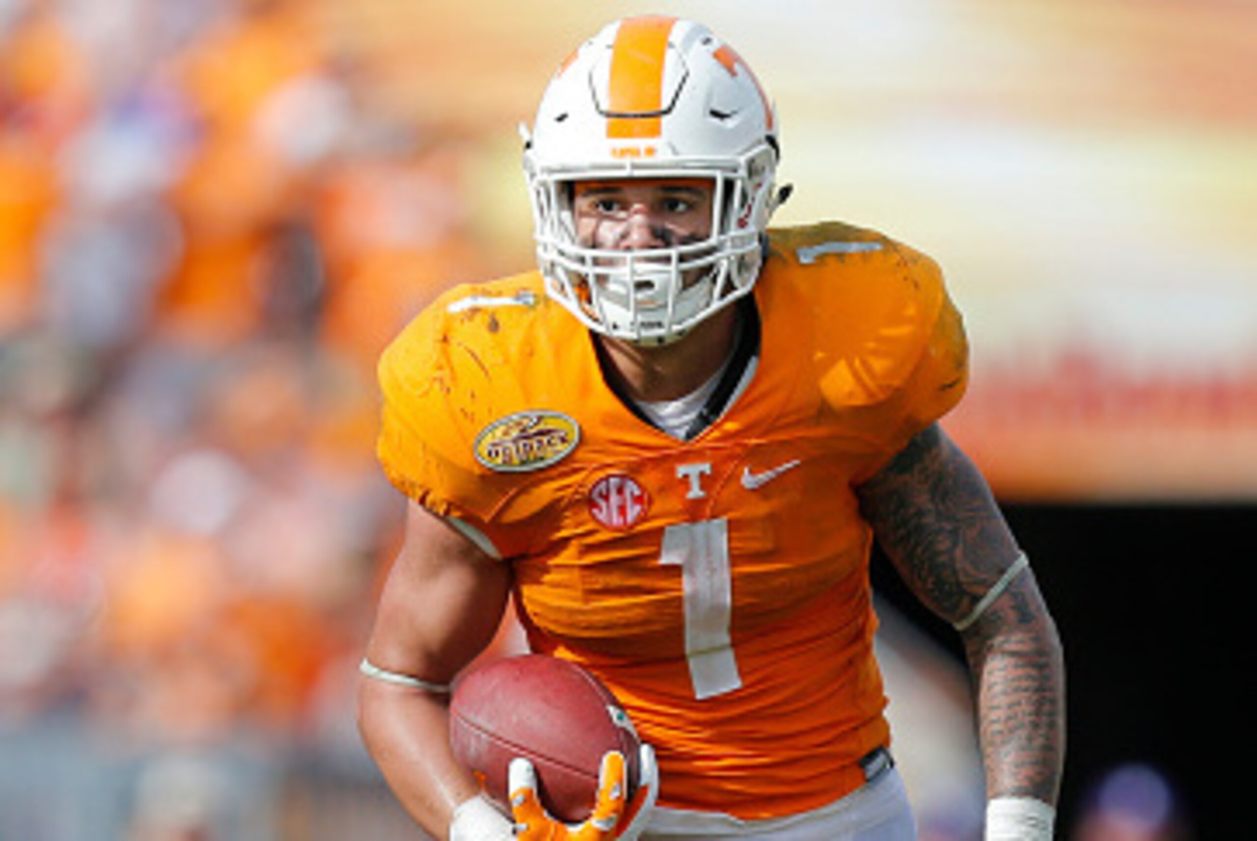 TAMPA, FL - JANUARY 1:  Jalen Hurd #1 of the Tennessee Volunteers against the Northwestern Wildcats during the Outback Bowl at Raymond James Stadium on January 1, 2016 in Tampa, Florida. (Photo by Mike Carlson/Getty Images)
