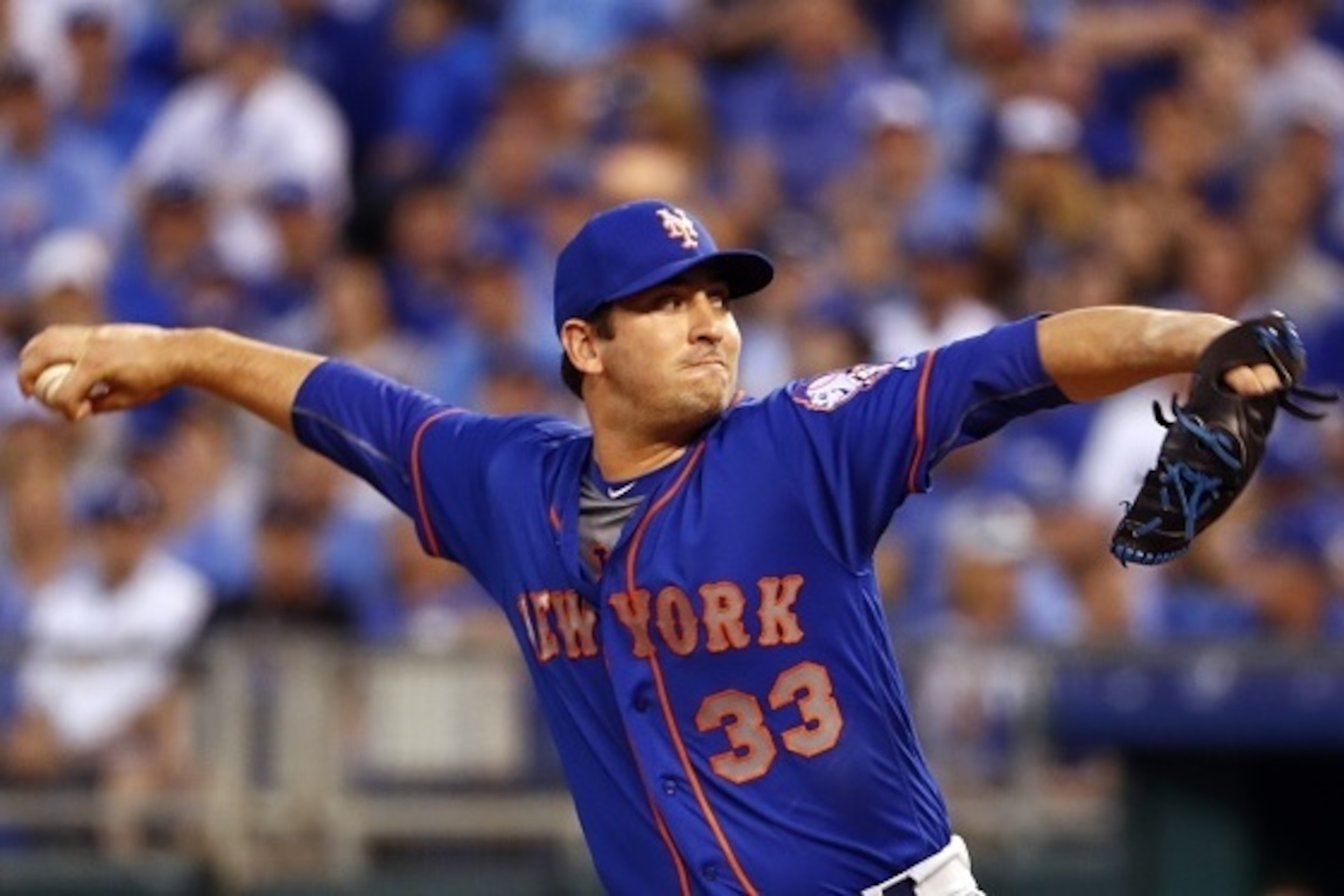 KANSAS CITY, MO - APRIL 03:  Starting pitcher Matt Harvey #33 of the New York Mets pitches during the first inning of the opening day game against the Kansas City Royals at Kauffman Stadium on April 3, 2016 in Kansas City, Missouri. (Photo by Jamie Squire
