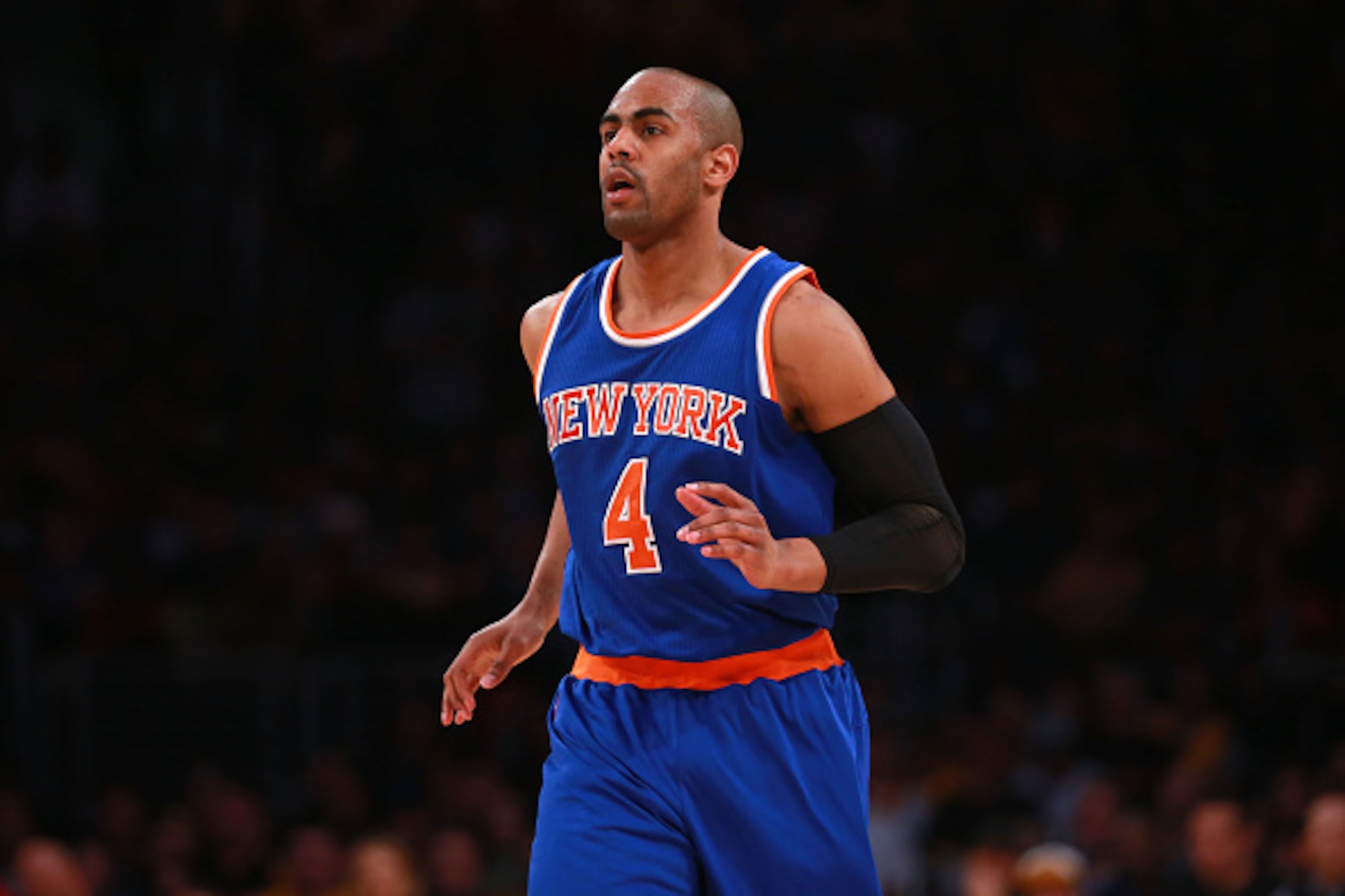 LOS ANGELES, CA - MARCH 13: Arron Afflalo #4 of the New York Knicks jogs upcourt during the NBA game against the Los Angeles Lakers at Staples Center on March 13, 2016 in Los Angeles, California. The Knicks defeated the Lakers 90-87. NOTE TO USER: User ex