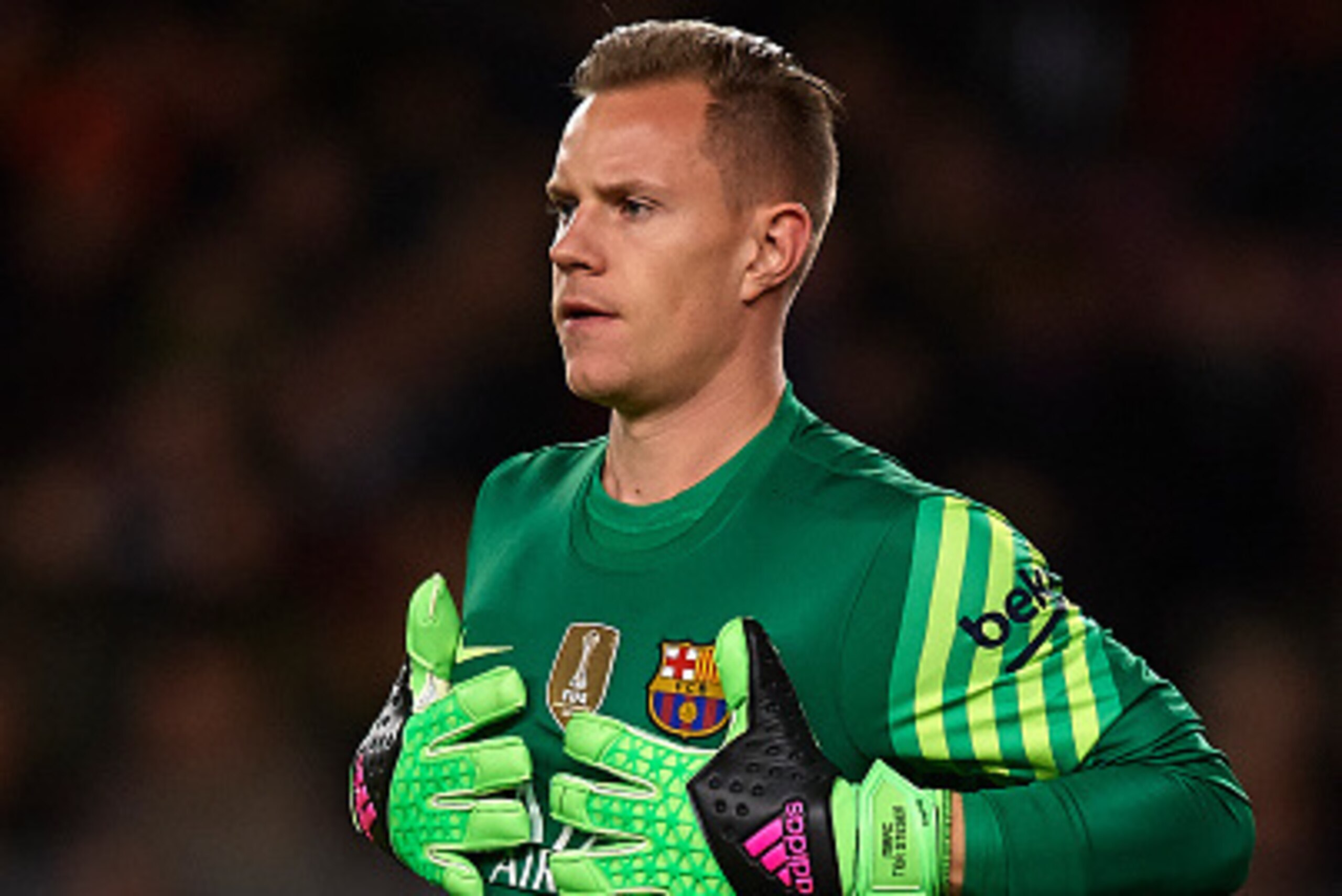 BARCELONA, SPAIN - FEBRUARY 03:  Ter Stegen of Barcelona reacts during the Copa del Rey Semi Final, first leg match between FC Barcelona and Valencia CF at Nou Camp on February 03, 2016 in Barcelona, Spain.  (Photo by Manuel Queimadelos Alonso/Getty Image