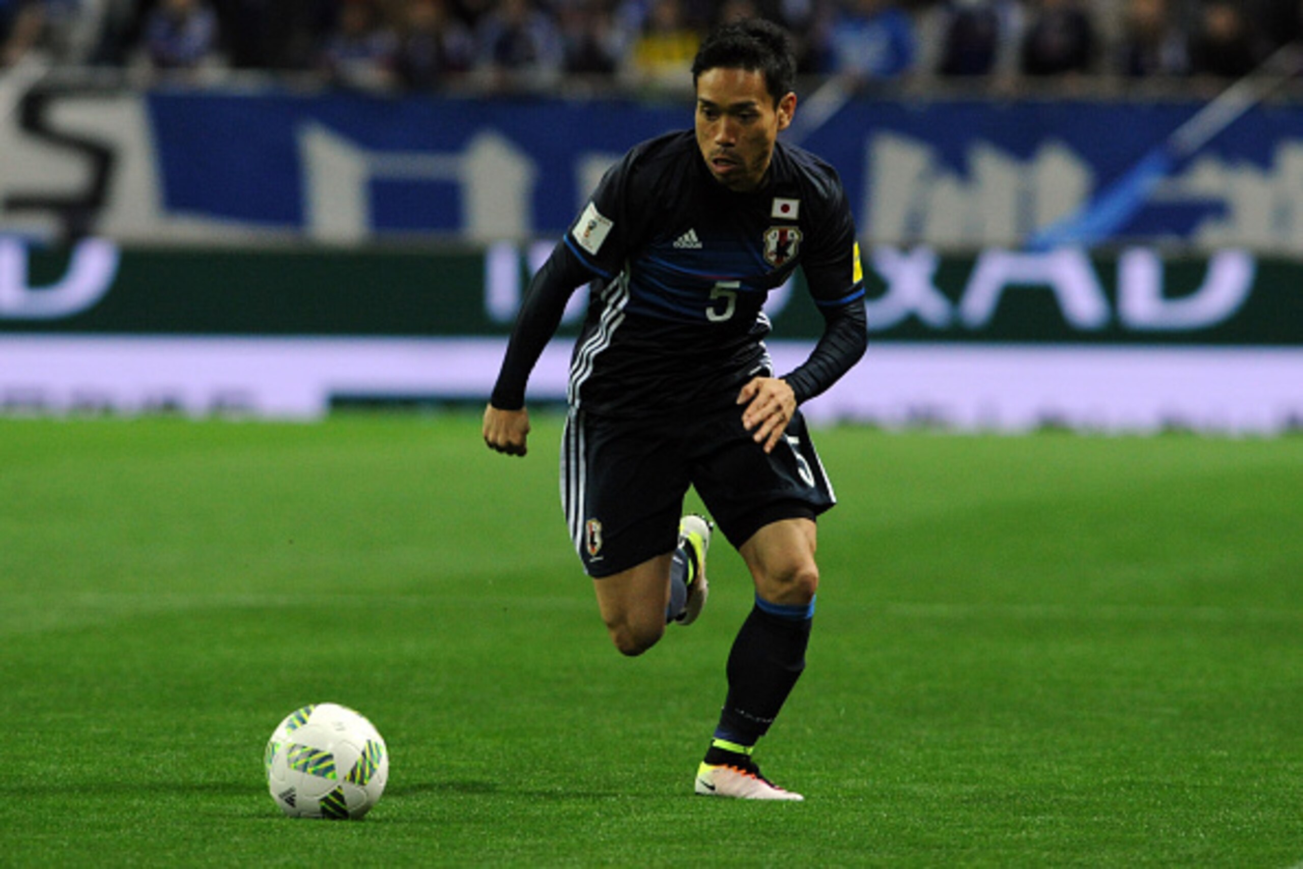 SAITAMA, JAPAN - MARCH 24: Yuto Nagatomo #5 of Japan in action during the FIFA World Cup Russia Asian Qualifier second round match between Japan and Afghanistan at the Saitama Stadium on March 24, 2016 in Saitama, Japan. (Photo by Masashi Hara/Getty Ima SAITAMA, JAPAN - MARCH 24: Yuto Nagatomo #5 of Japan in action during the FIFA World Cup Russia Asian Qualifier second round match between Japan and Afghanistan at the Saitama Stadium on March 24, 2016 in Saitama, Japan. (Photo by Masashi Hara/Getty Ima