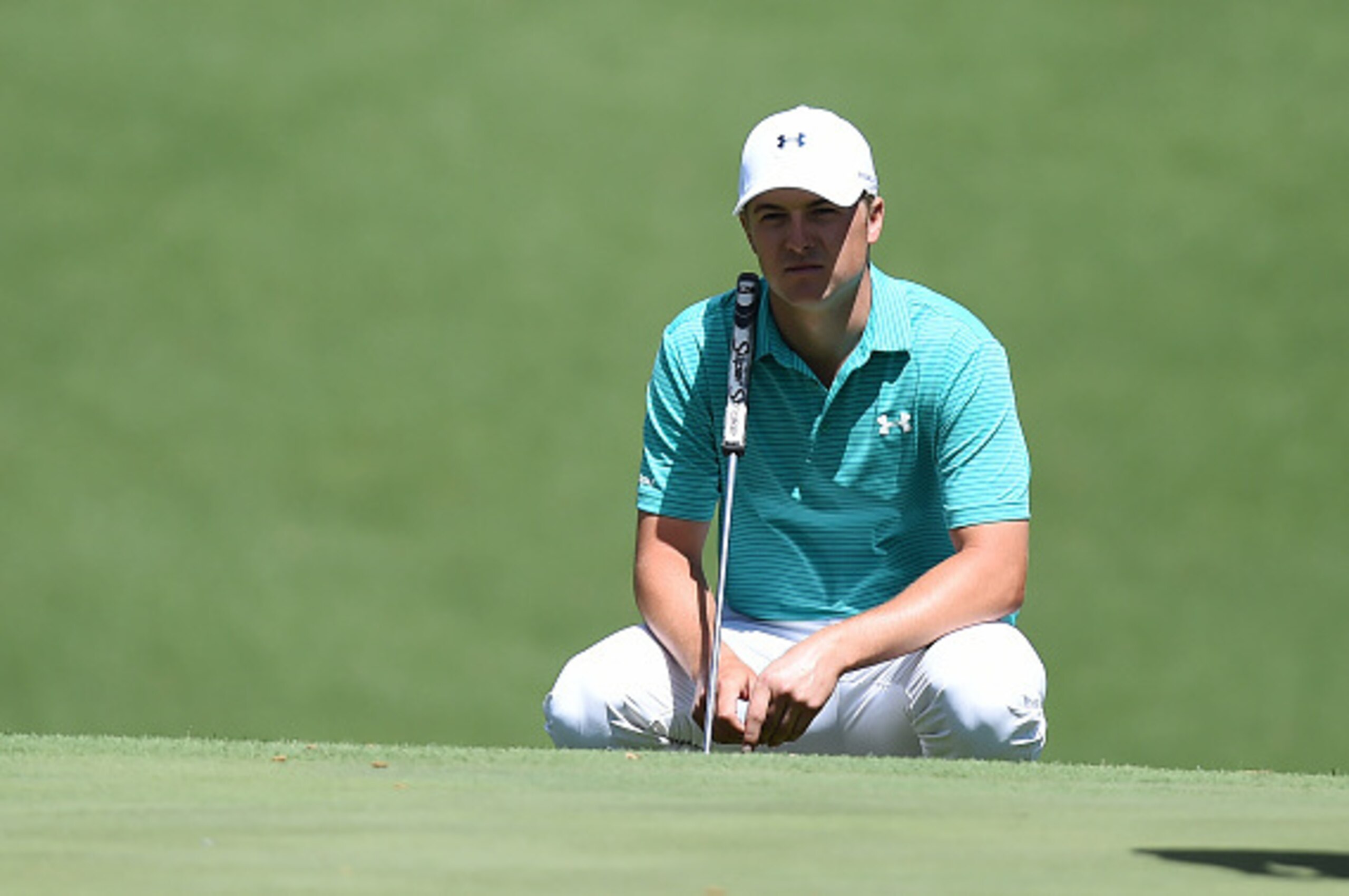 US golfer Jordan Spieth waits to play his shot on the 10th green during Round 1 of the 80th Masters Golf Tournament at the Augusta National Golf Club on April 7, 2016, in Augusta, Georgia.

 / AFP / Jim Watson        (Photo credit should read JIM WATSON/A