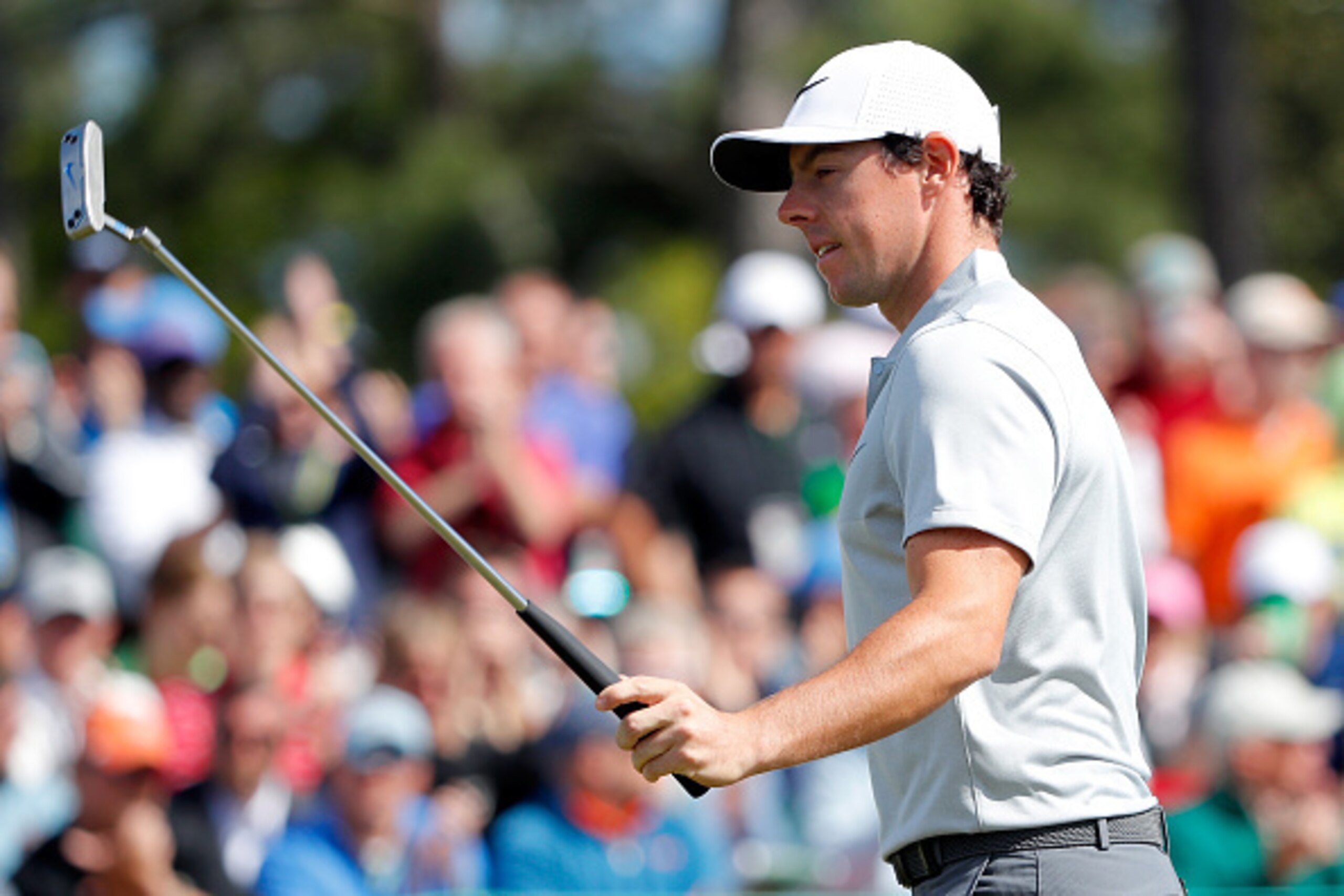 AUGUSTA, GEORGIA - APRIL 08:  Rory McIlroy of Northern Ireland reacts on the 18th green during the second round of the 2016 Masters Tournament at Augusta National Golf Club on April 8, 2016 in Augusta, Georgia.  (Photo by Kevin C. Cox/Getty Images)