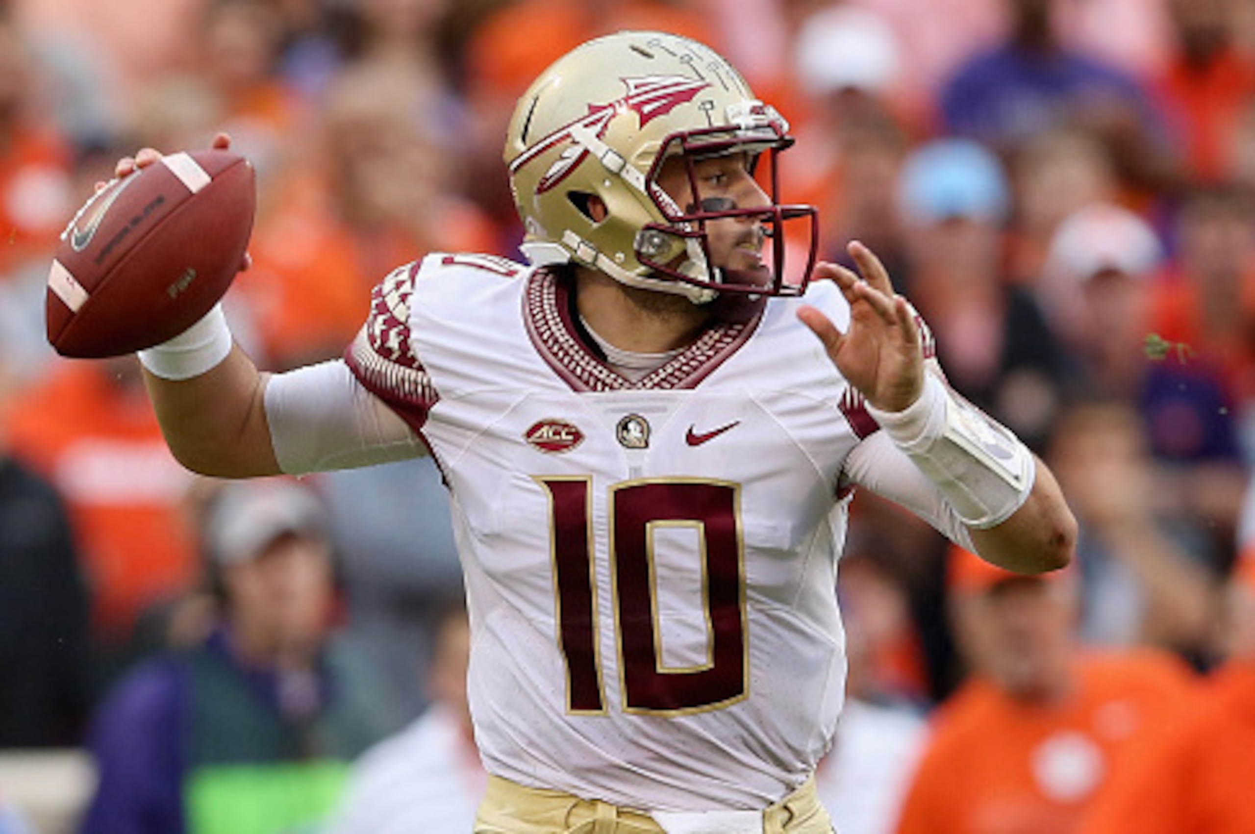 CLEMSON, SC - NOVEMBER 07:  Sean Maguire #10 of the Florida State Seminoles drops back to pass against the Clemson Tigers during their game at Memorial Stadium on November 7, 2015 in Clemson, South Carolina.  (Photo by Streeter Lecka/Getty Images)