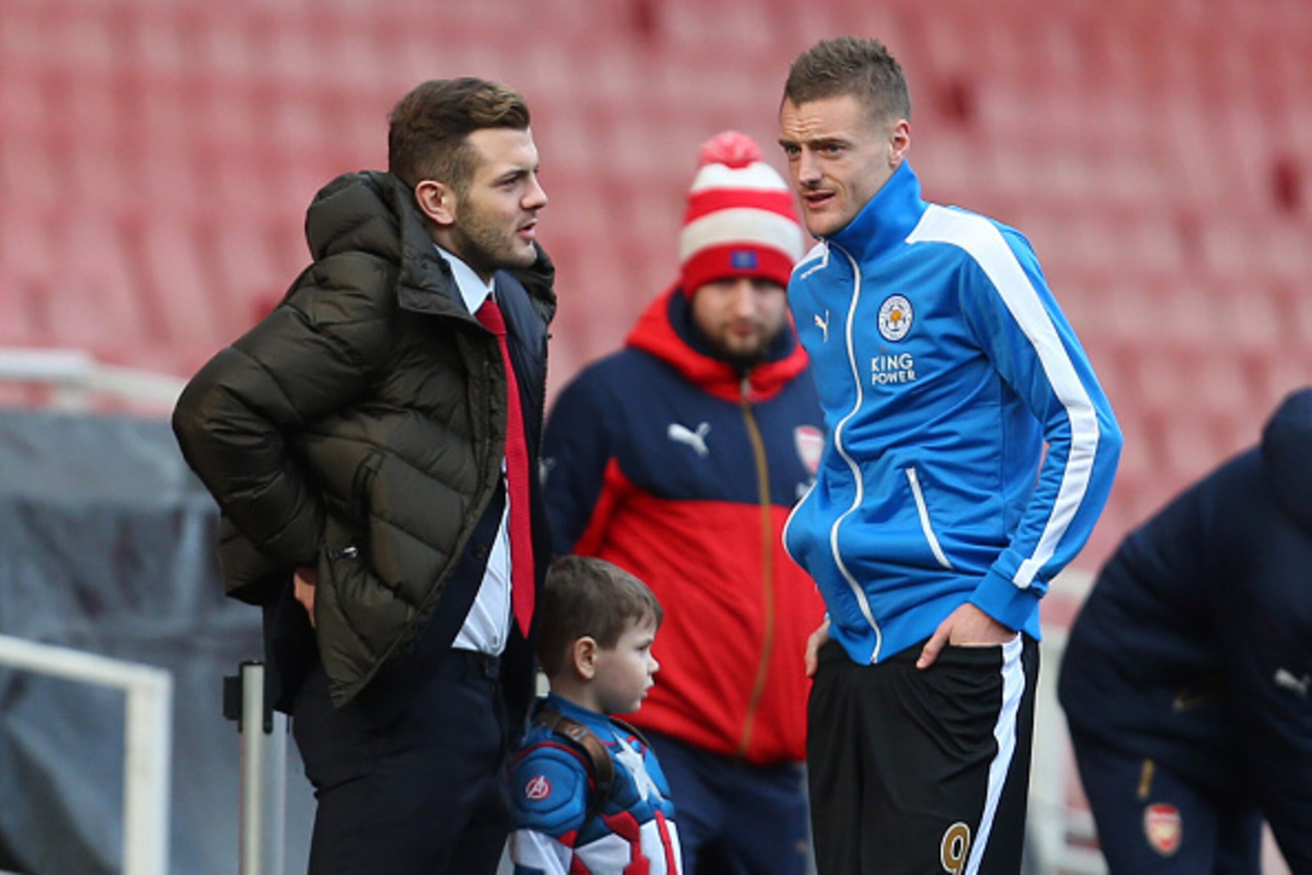 LONDON, ENGLAND - FEBRUARY 14:  Jack Wilshere of Arsenal talks to Jamie Vardy of Leicester City after the Barclays Premier League match between Arsenal and Leicester City at the Emirates Stadium on February 14, 2016 in London, England.  (Photo by Catherin