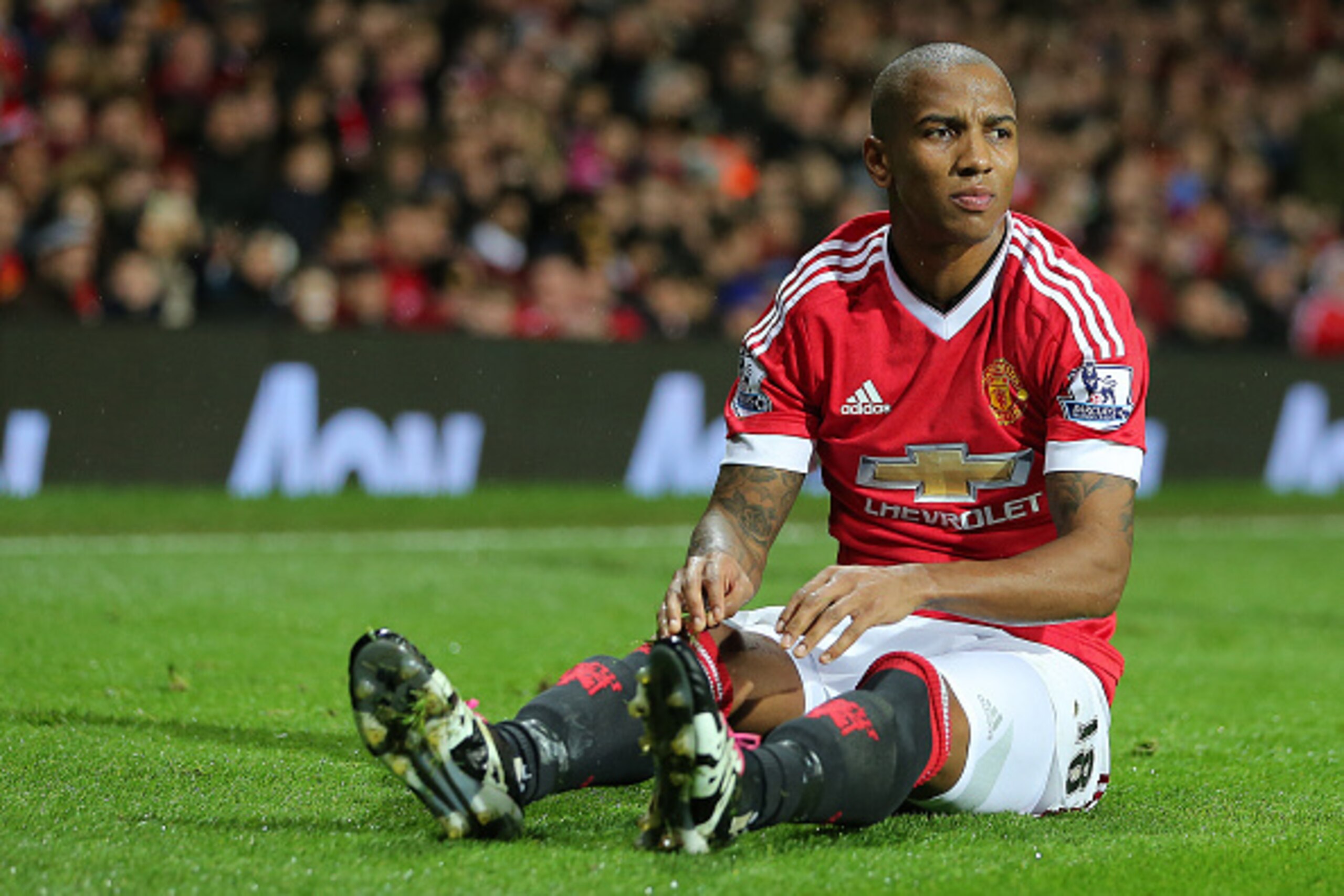 MANCHESTER, ENGLAND - JANUARY 02: Ashley Young of Manchester United during the Barclays Premier League match between Manchester United and Swansea City at Old Trafford on January 2, 2016 in Manchester, England.  (Photo by James Baylis - AMA/Getty Images)