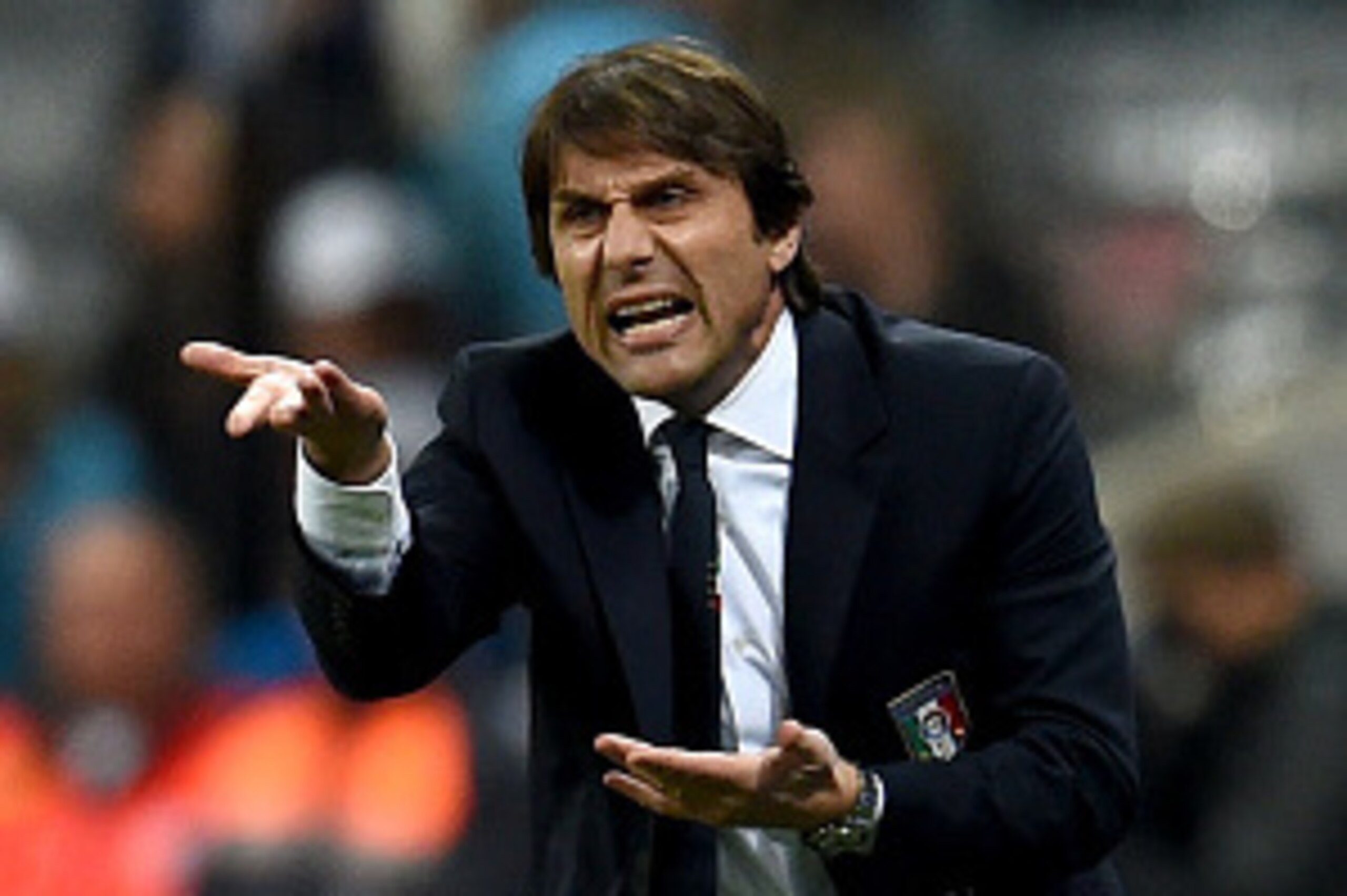 MUNICH, GERMANY - MARCH 29:  Head coach Italy Antonio Conte reacts during the international friendly match between Germany and Italy  at Allianz Arena on March 29, 2016 in Munich, Germany.  (Photo by Claudio Villa/Getty Images)